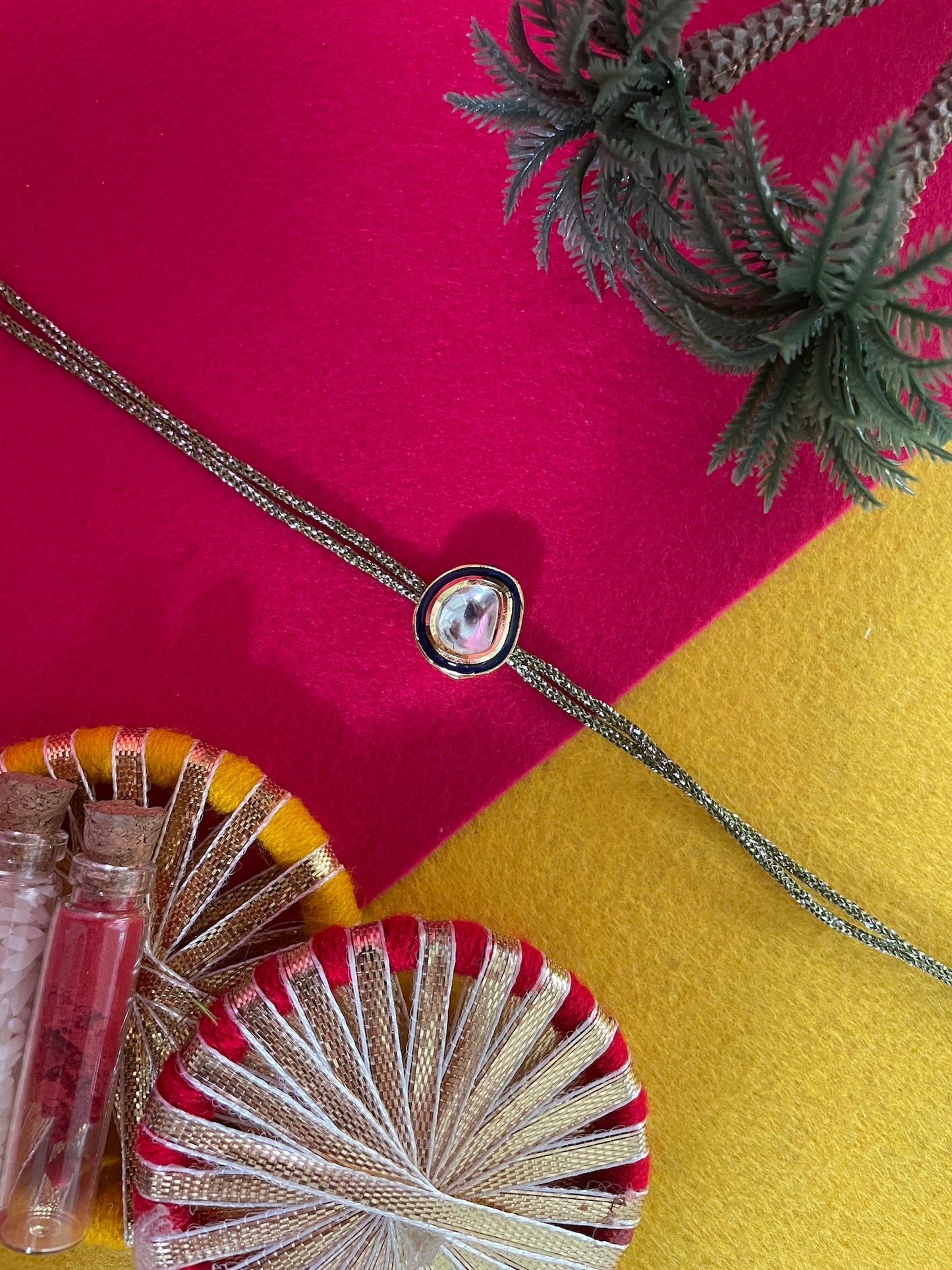 Kundan Oval Shape Rakhi Lumba