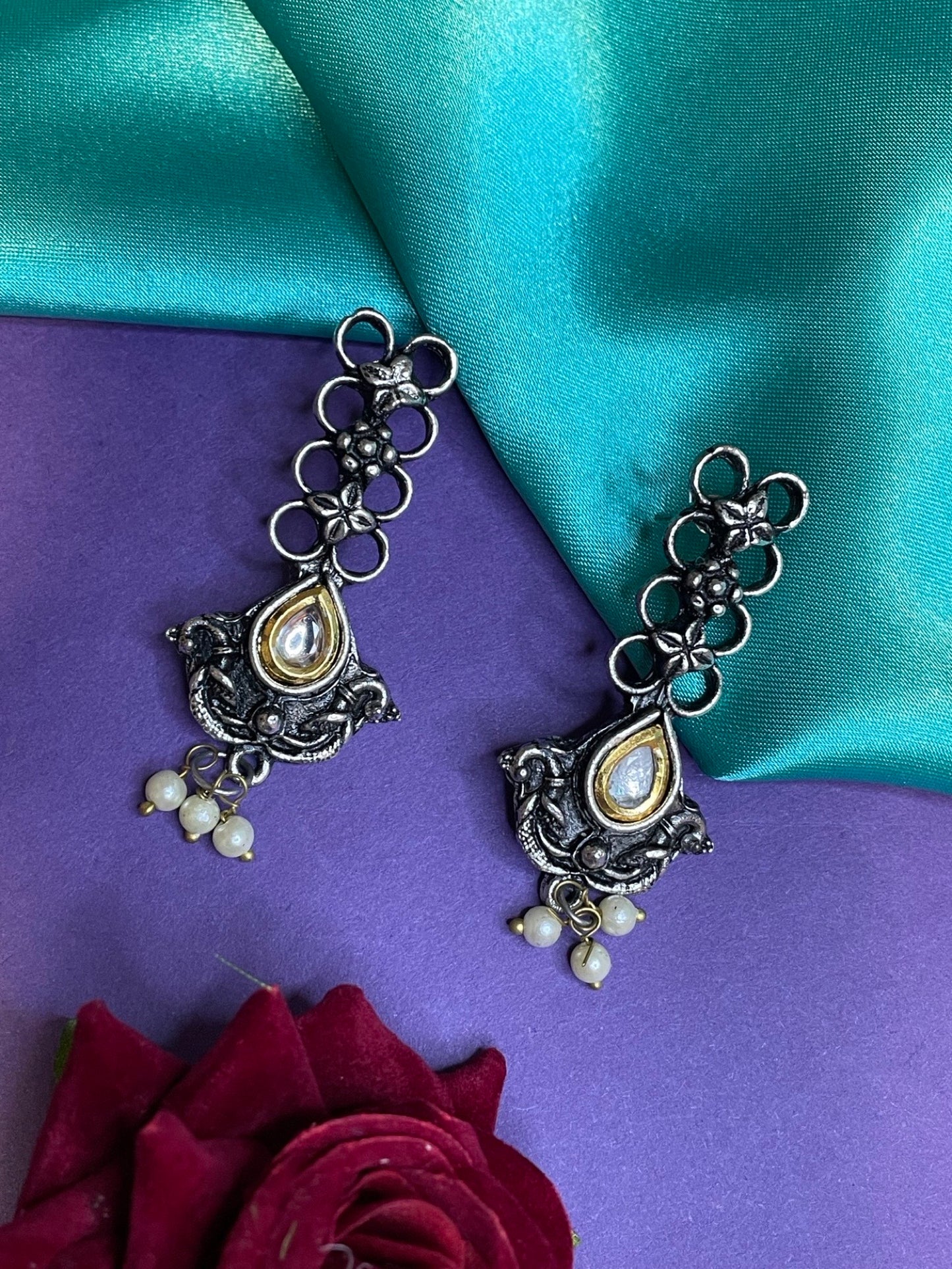 Stud Earring Flower Drop Design With Pearl Design