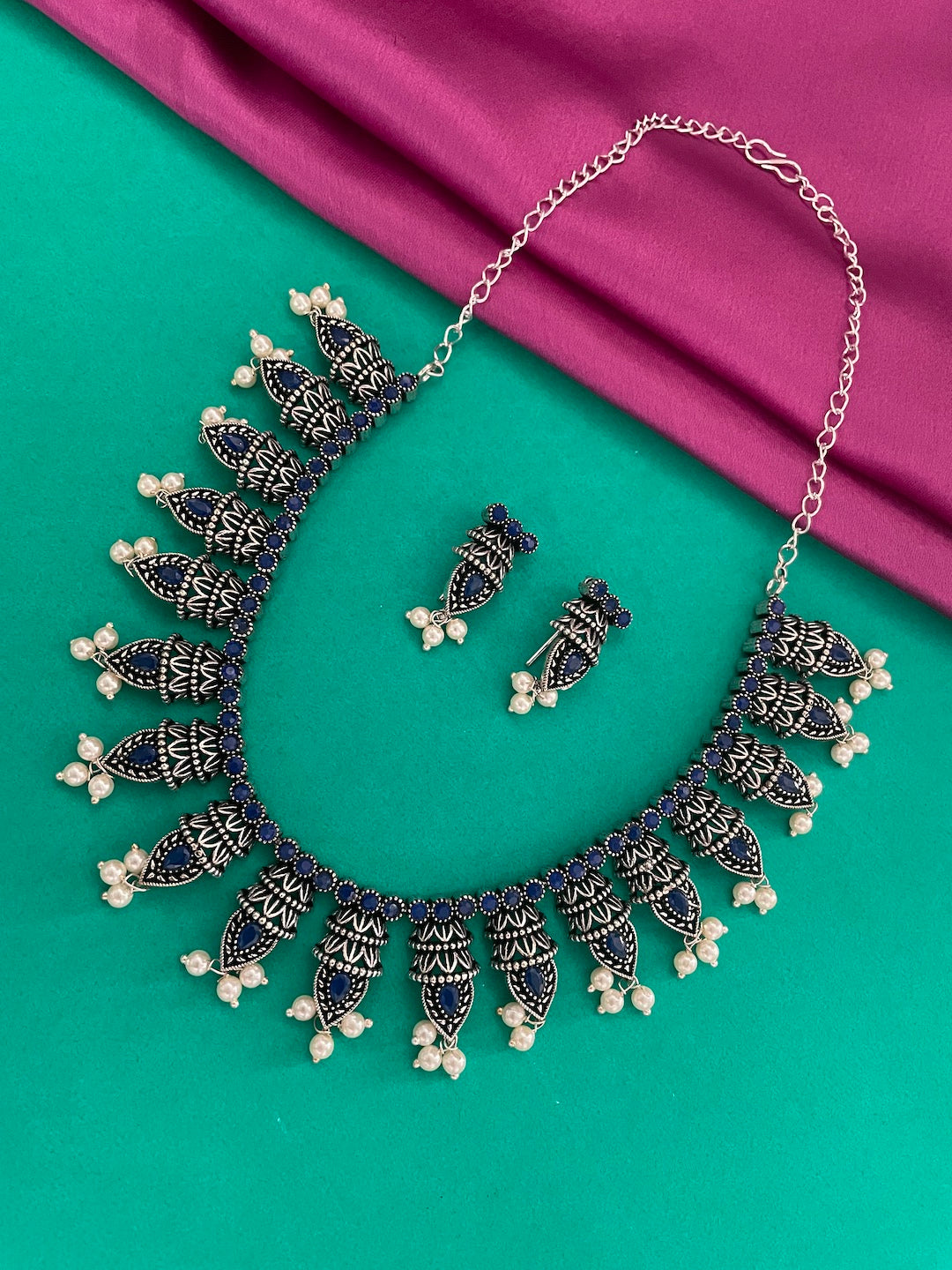 Silver Necklace Set Leaf/Pearl Design