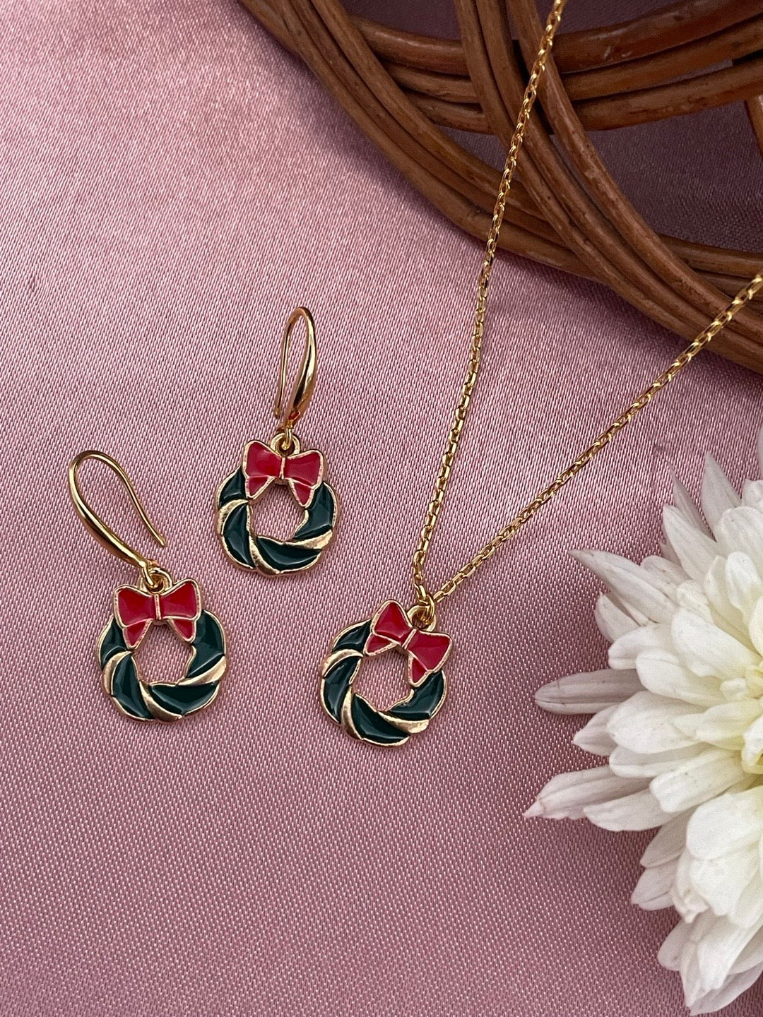 Christmas Green Wreath Charm Necklace & Earrings