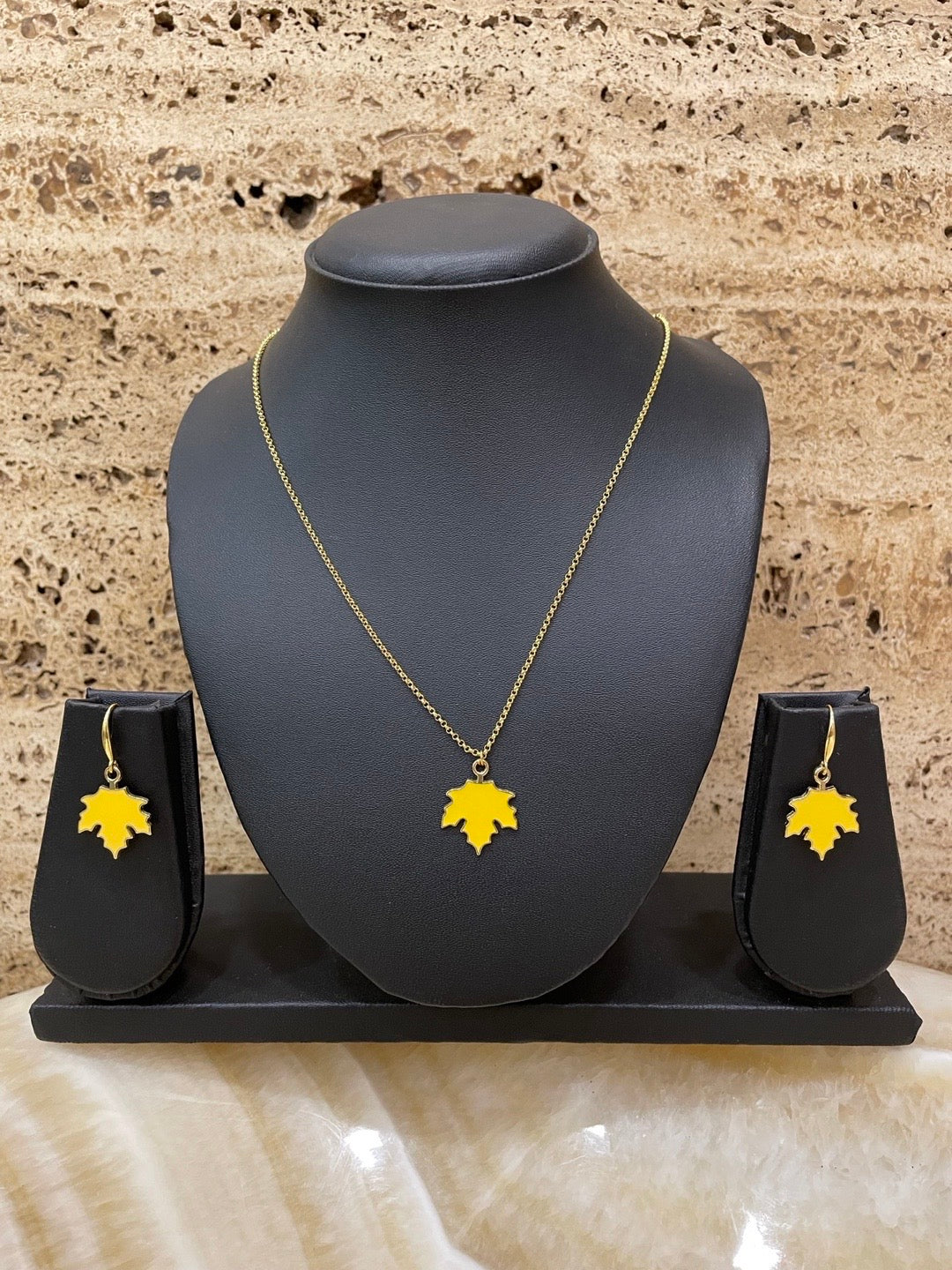 Green Maple Leaf Charm Necklace set