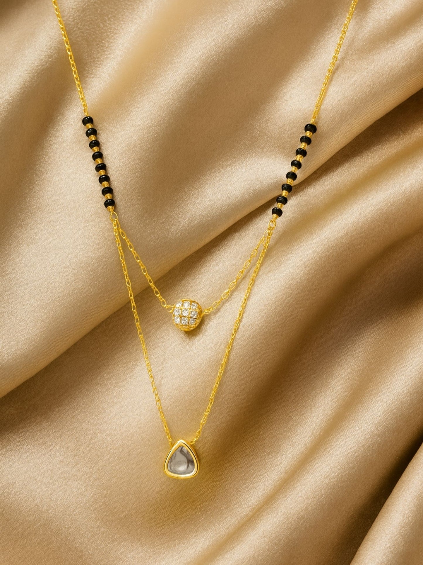 AD Ball/Kundan Pendant Short Mangalsutra Design