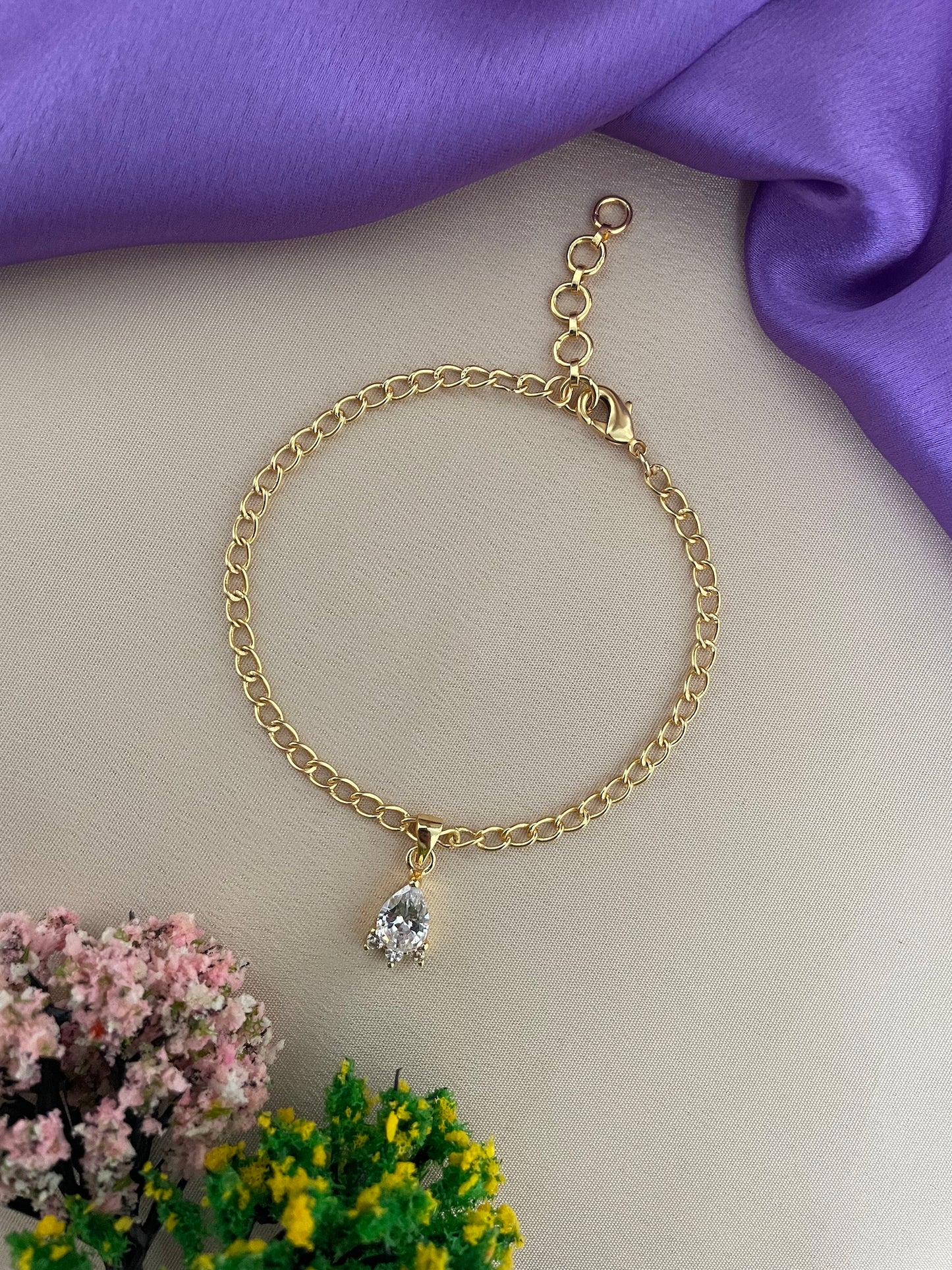AD Drop & Flower Bracelet Lumba Rakhi