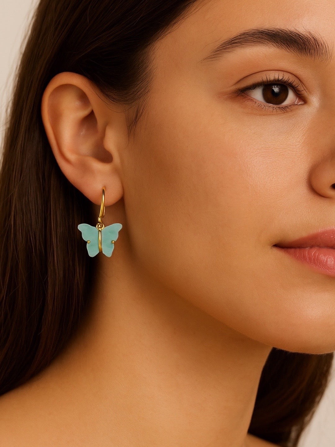 Mini Pista Butterfly Dangler Earrings