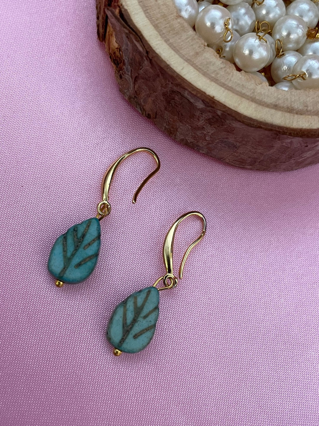 Mini Leaf Shape Design Dangler Earrings