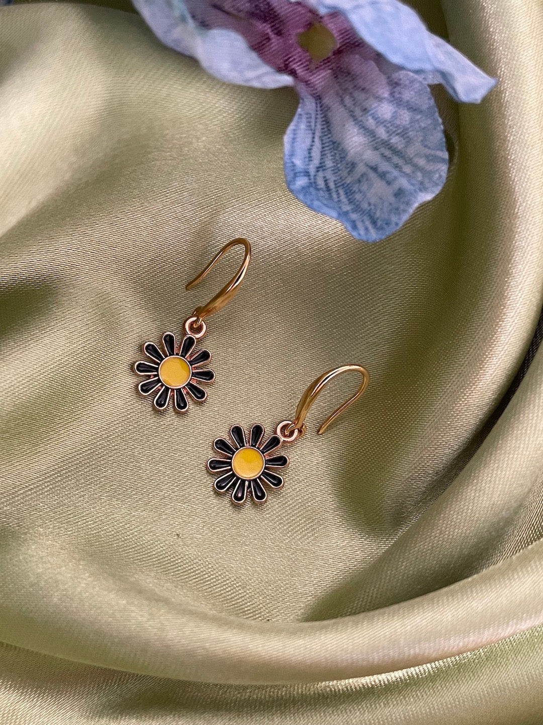 Mini Black Yellow Flower Dangler Earrings