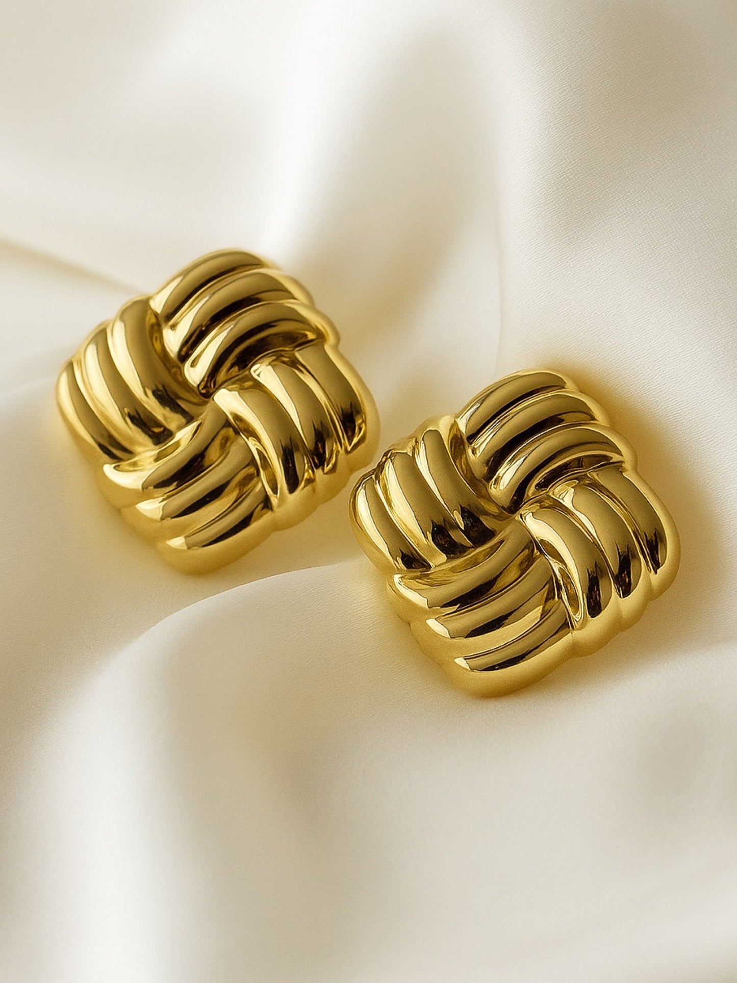 Square Knot Design Western Earrings