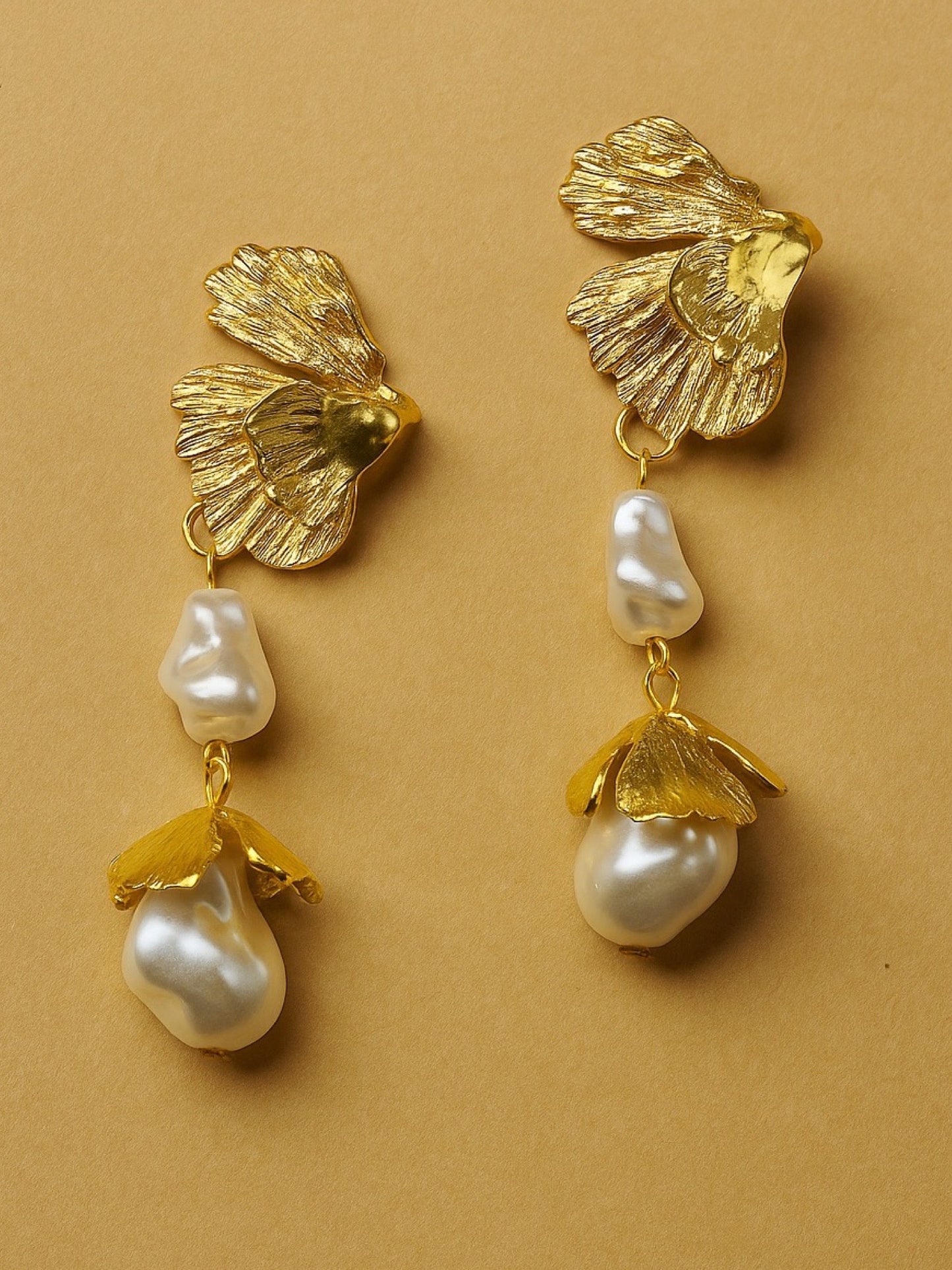 Long Flower Leaf Pearl Design Western Earrings