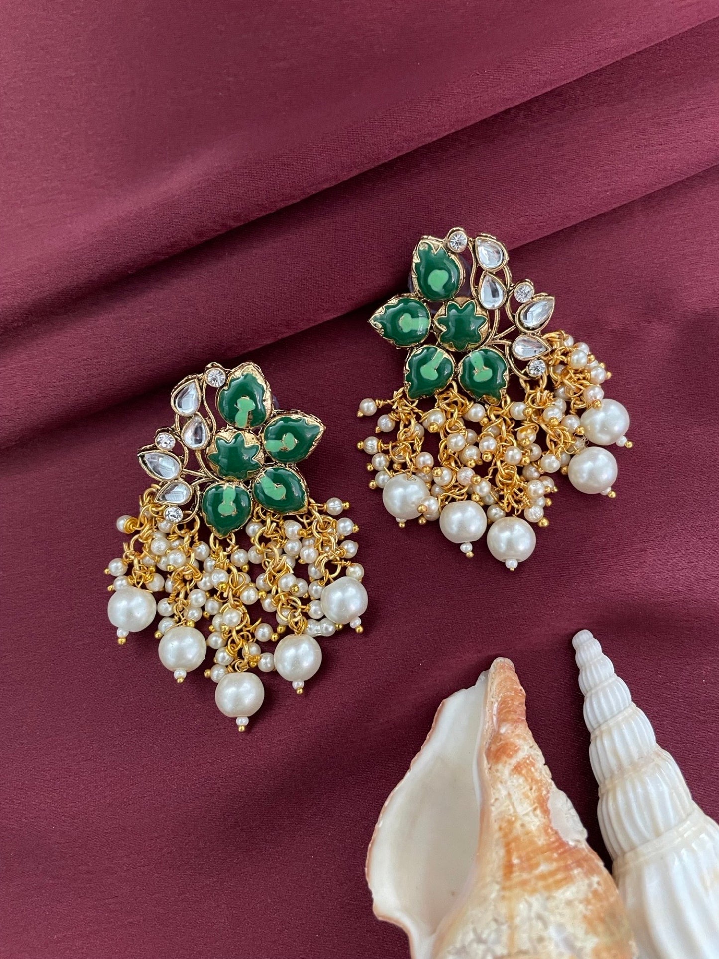 Stud Earrings Green Flower With Pearl Design