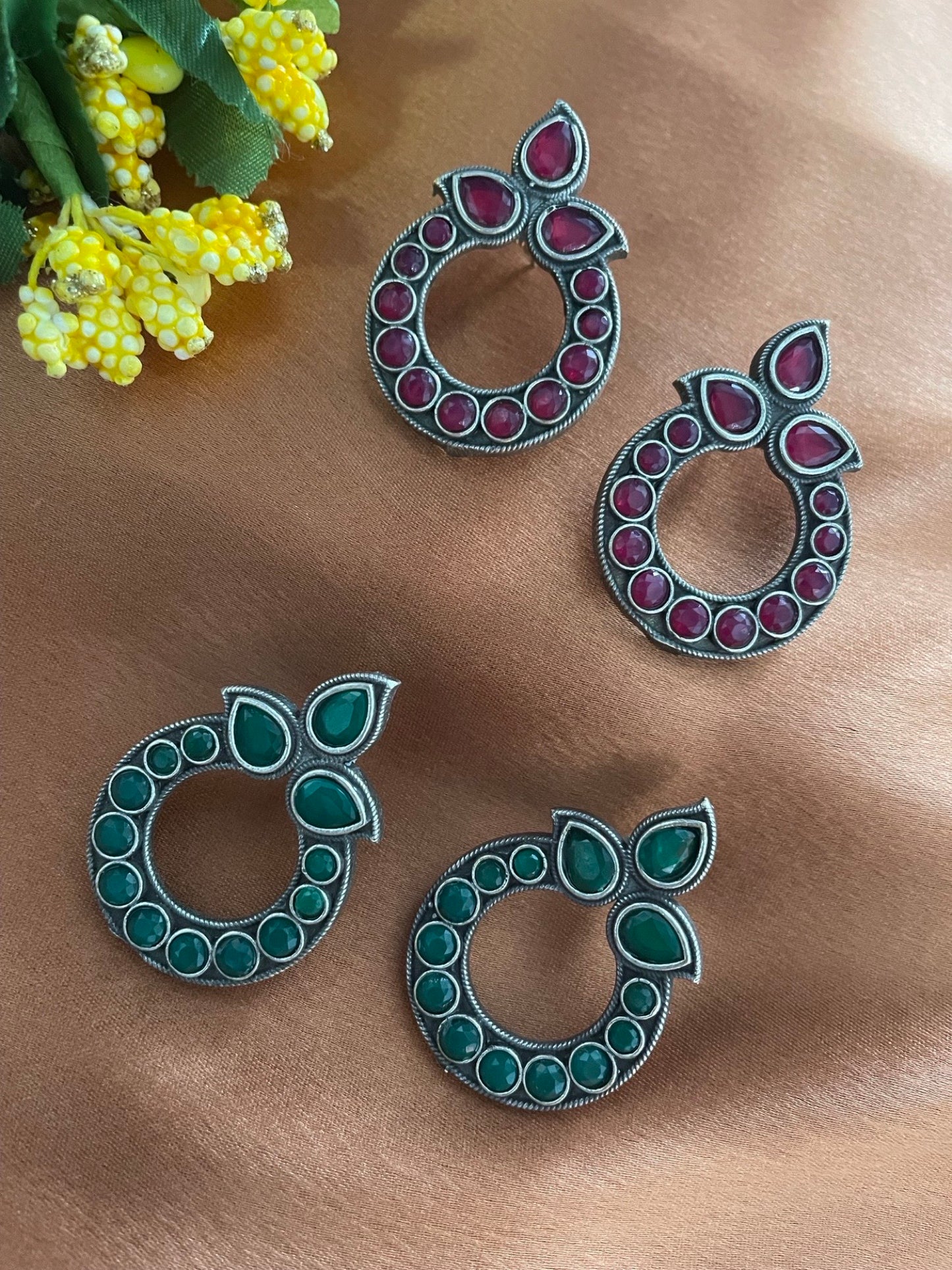 Stud Earrings Elegant Green Enamel Design
