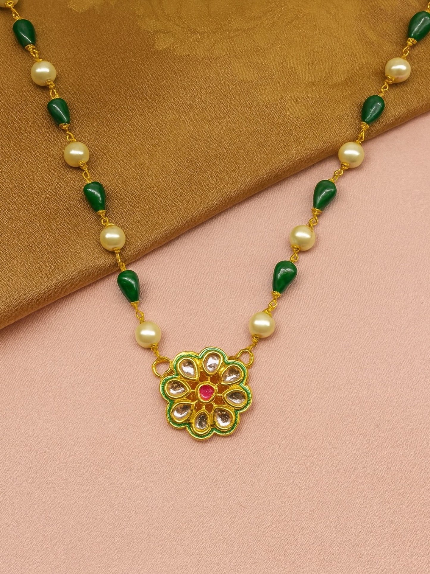Kundan Flower Pearl & Green Beads Short Necklace design