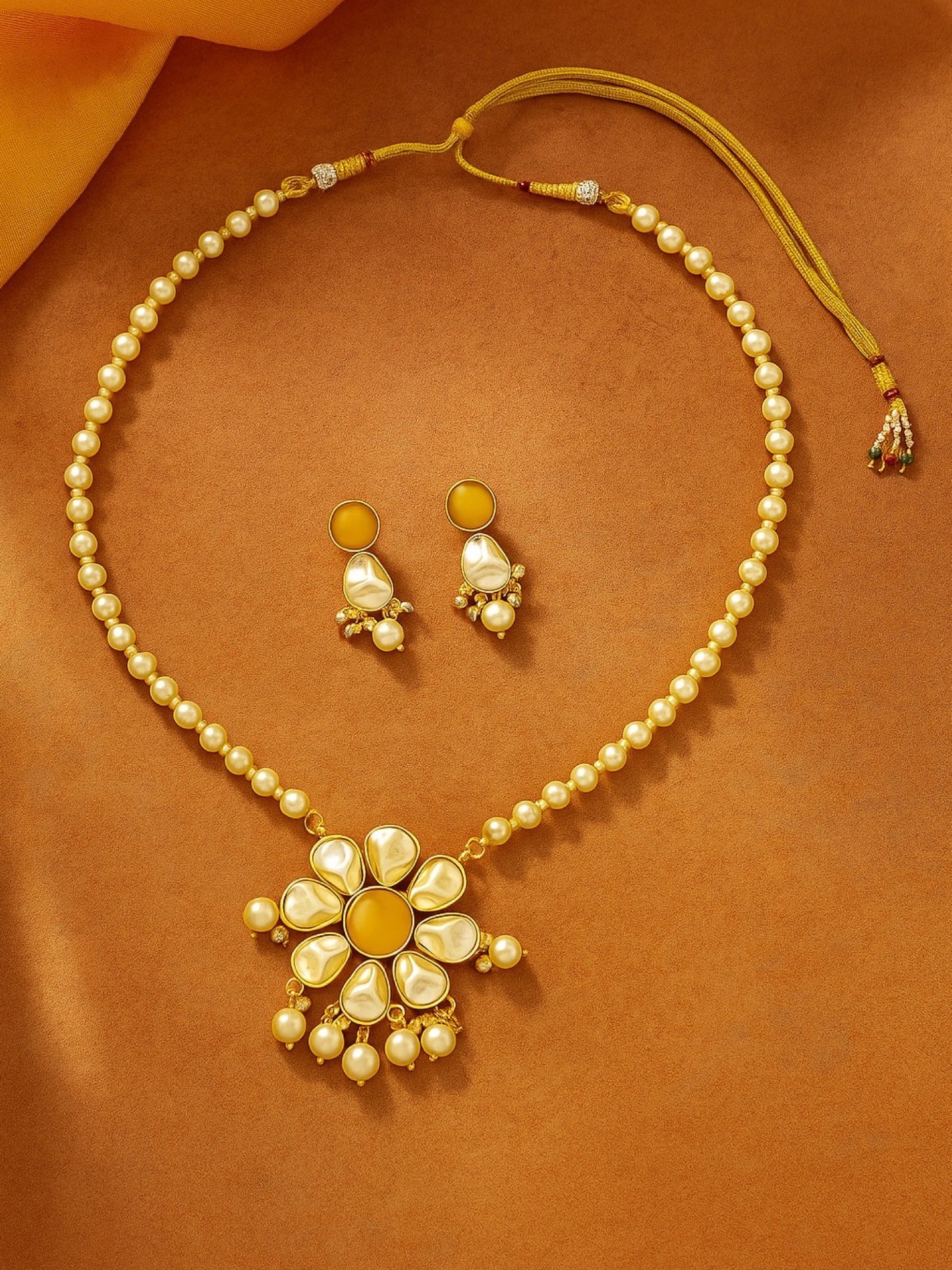 Flower Yellow Stone Pearl Short Necklace Set
