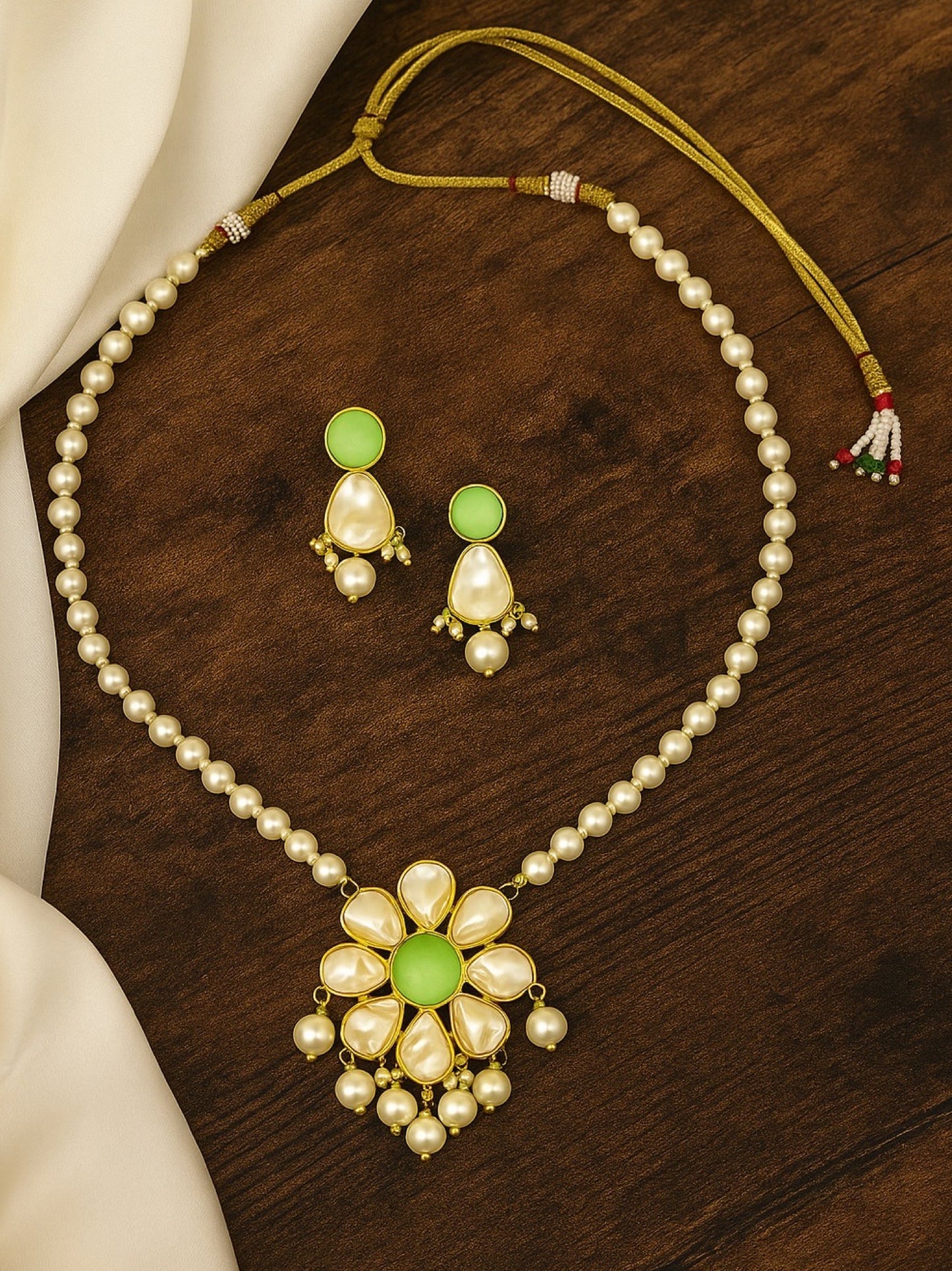 Flower Pista Stone Pearl Short Necklace Set
