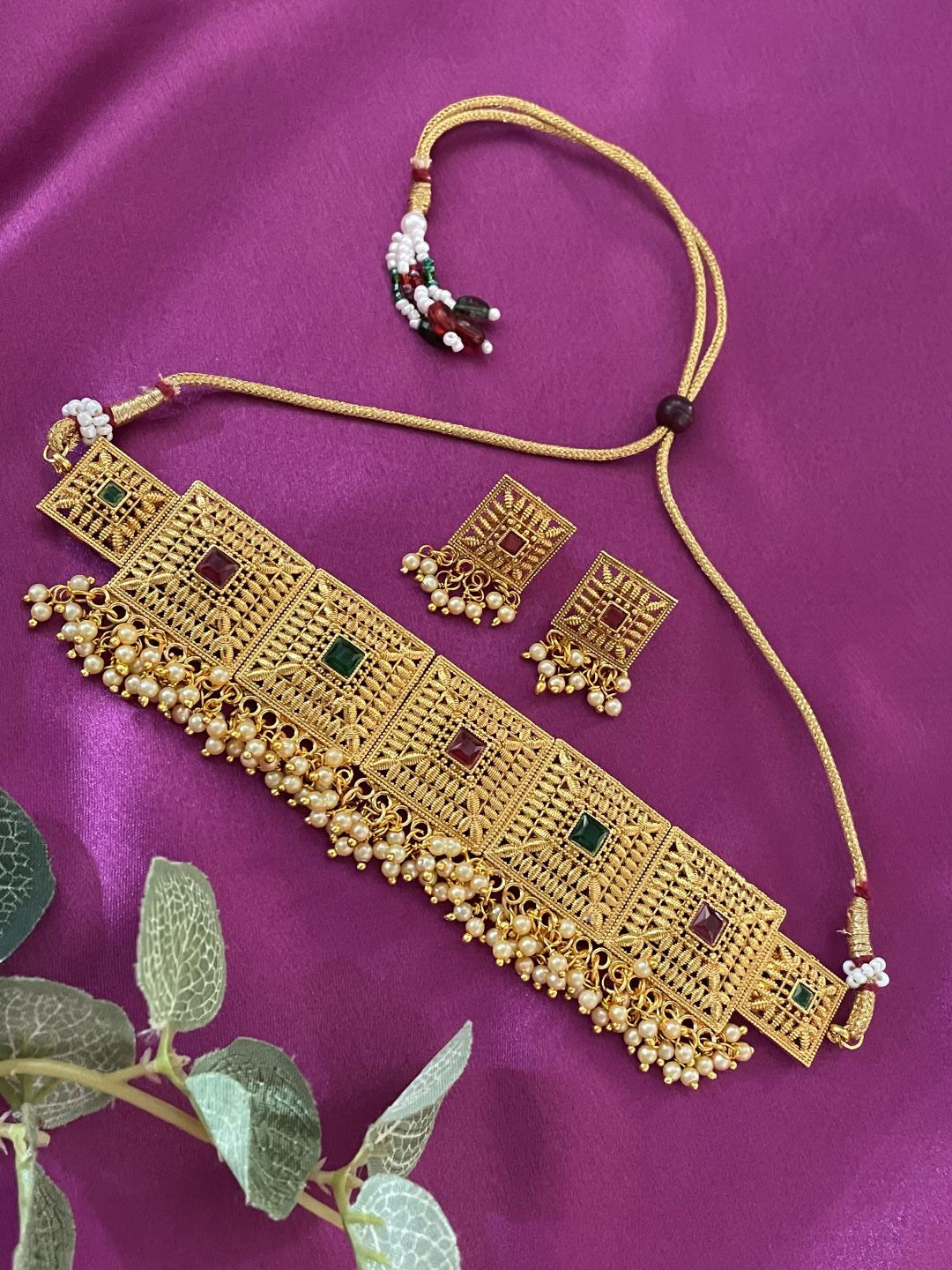 Gold Plated Choker Necklace Earring Set Geometric Design With Pearls