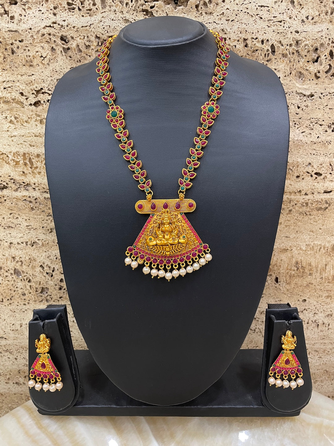 Short Necklace Designs