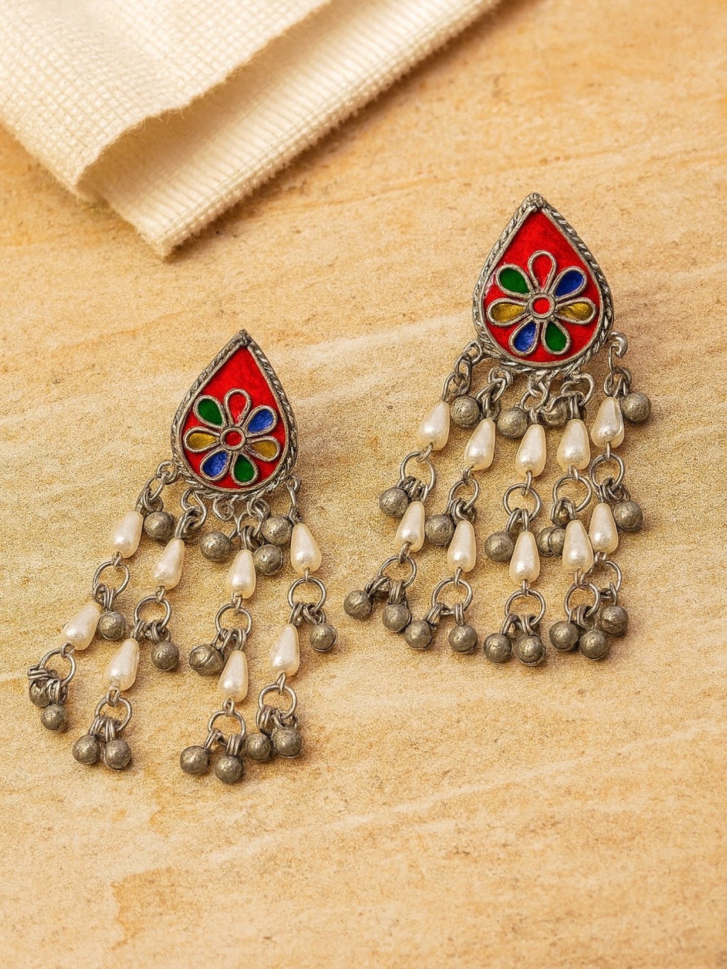 Stud Earring Flower & Ghungroo Design