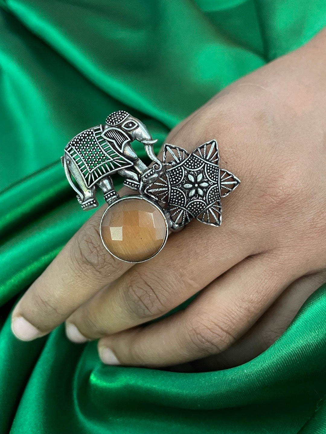 Ring Elephant & Star with Stone Design