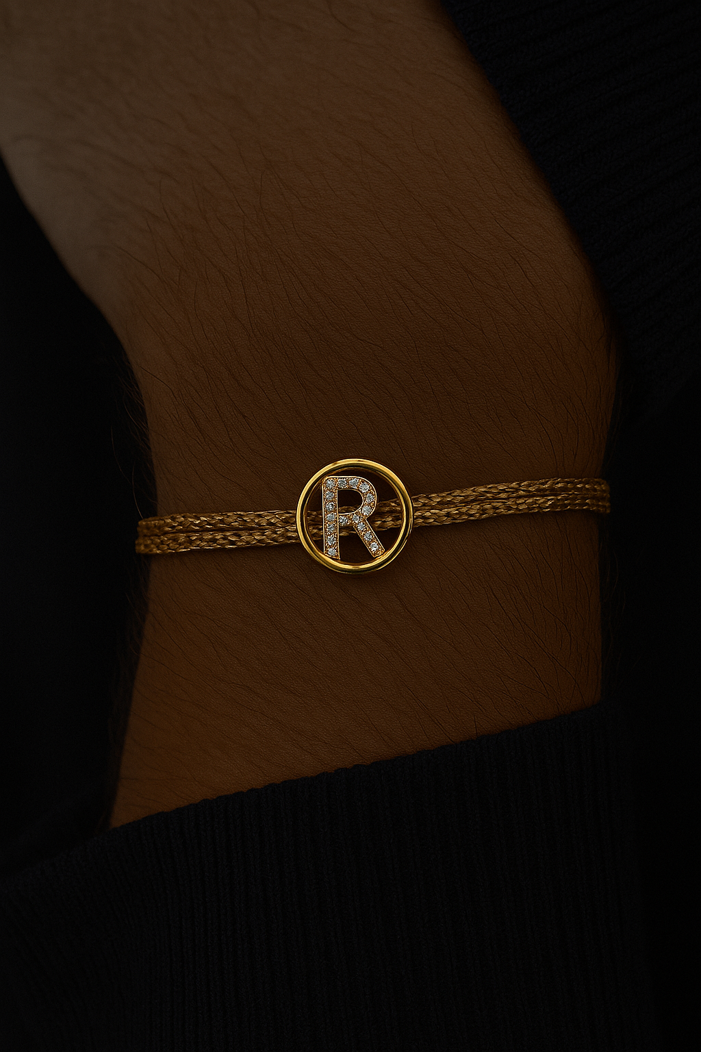 Gold A-Z Letter Round AD Thread Rakhi Lumba+Free Chain