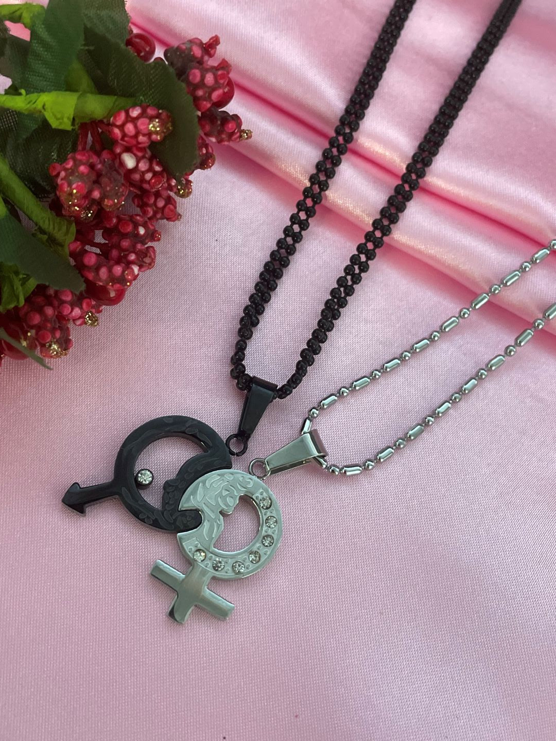 His And Her Necklaces Love Couples Accessories 2Pcs Chic Gender Pendan