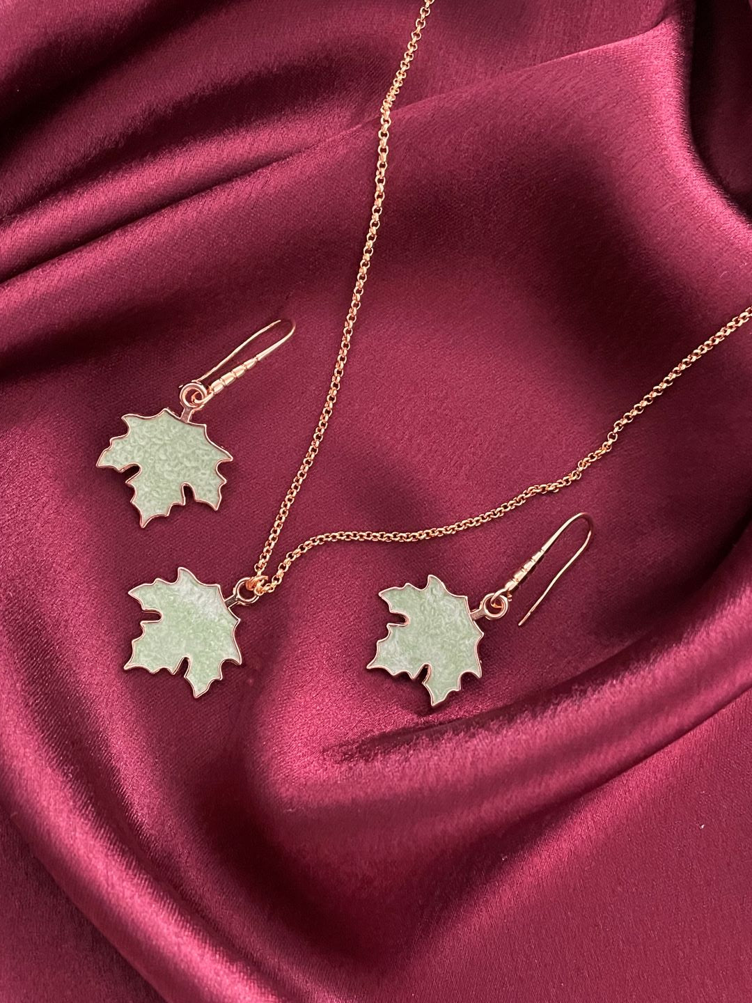 Green Maple Leaf Charm Necklace set