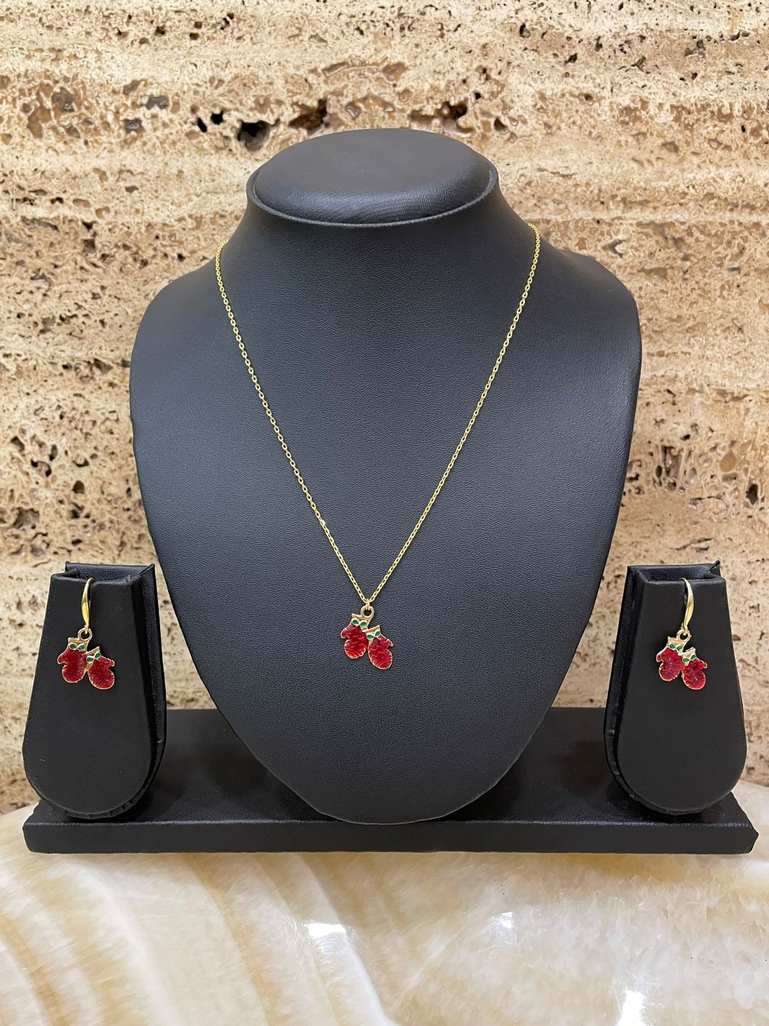 Christmas Santa Claus Gloves Charm Necklace Set