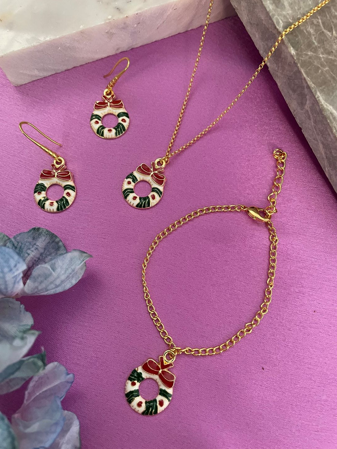 Christmas Green Wreath Pendant Necklace Earring and Bracelet Set