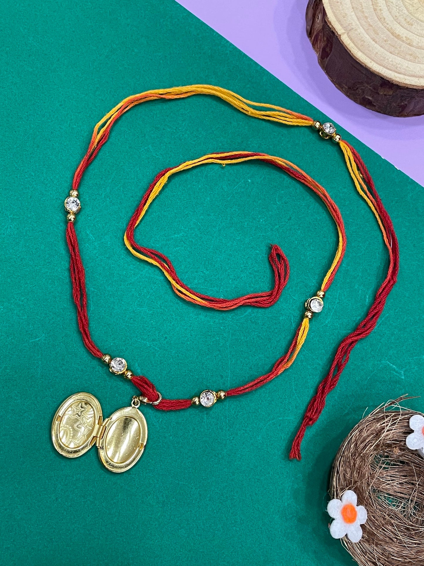 (Set of 2) Photo Frame/Lumba & Rakhi +2 Free Chains