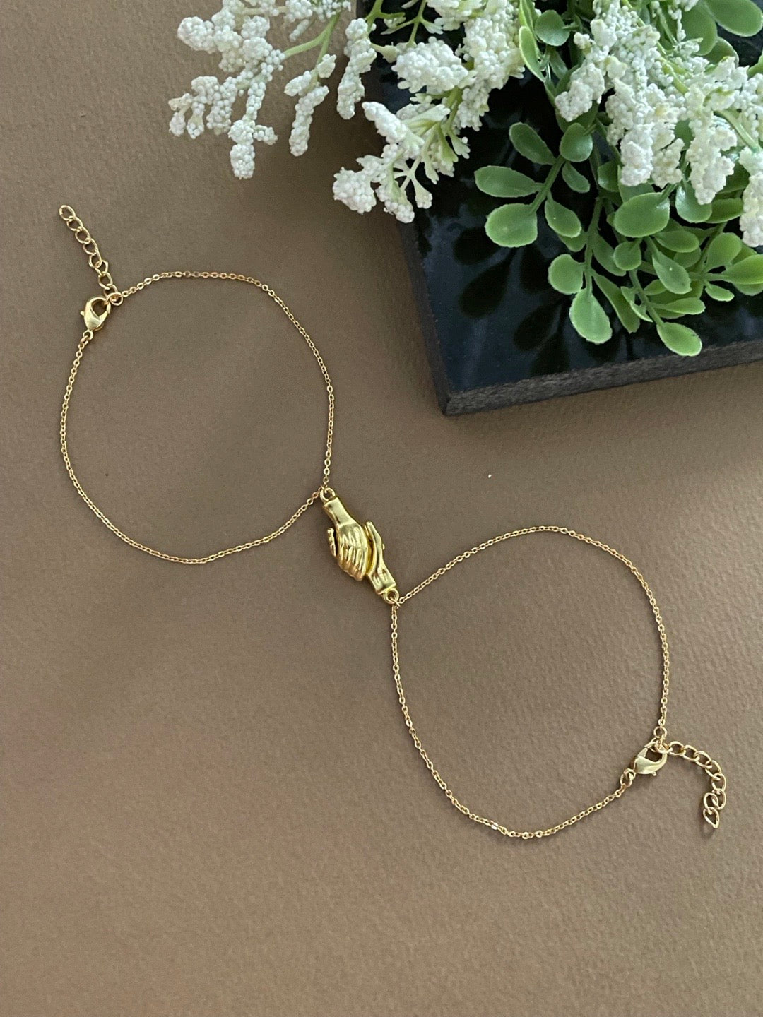 (Set of 2) Gold Plated Hand Holding Magnet Bracelets