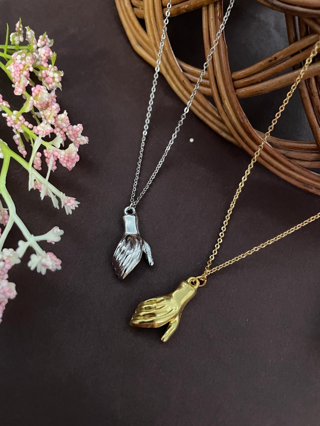 (Set of 2) Silver/Gold Plated Hand Holding Magnet Bracelets