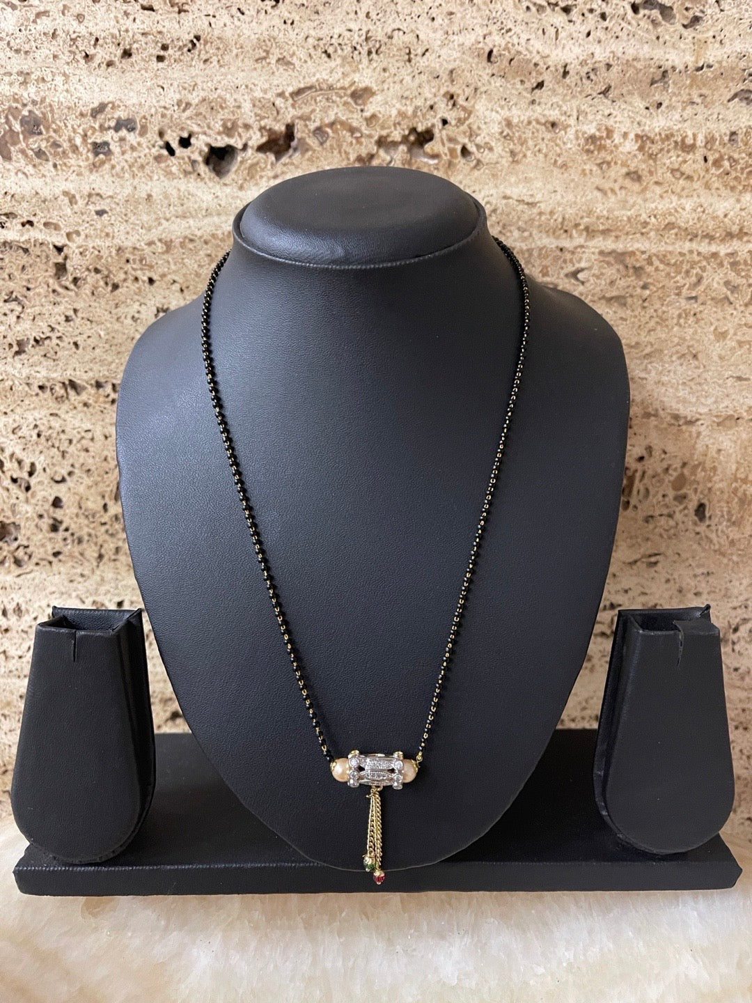 modern simple trendy mangalsutra design