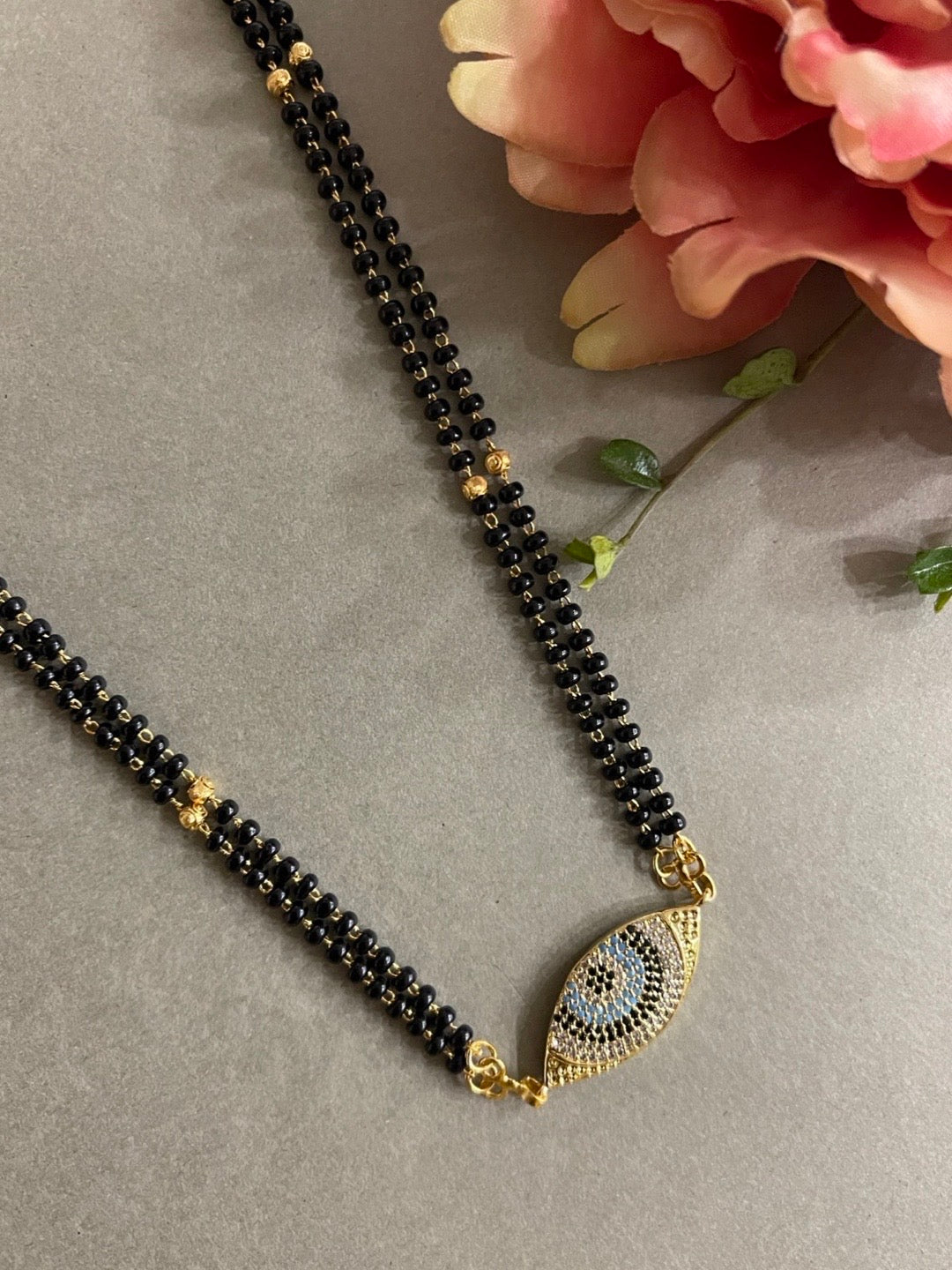 short mangalsutra designs