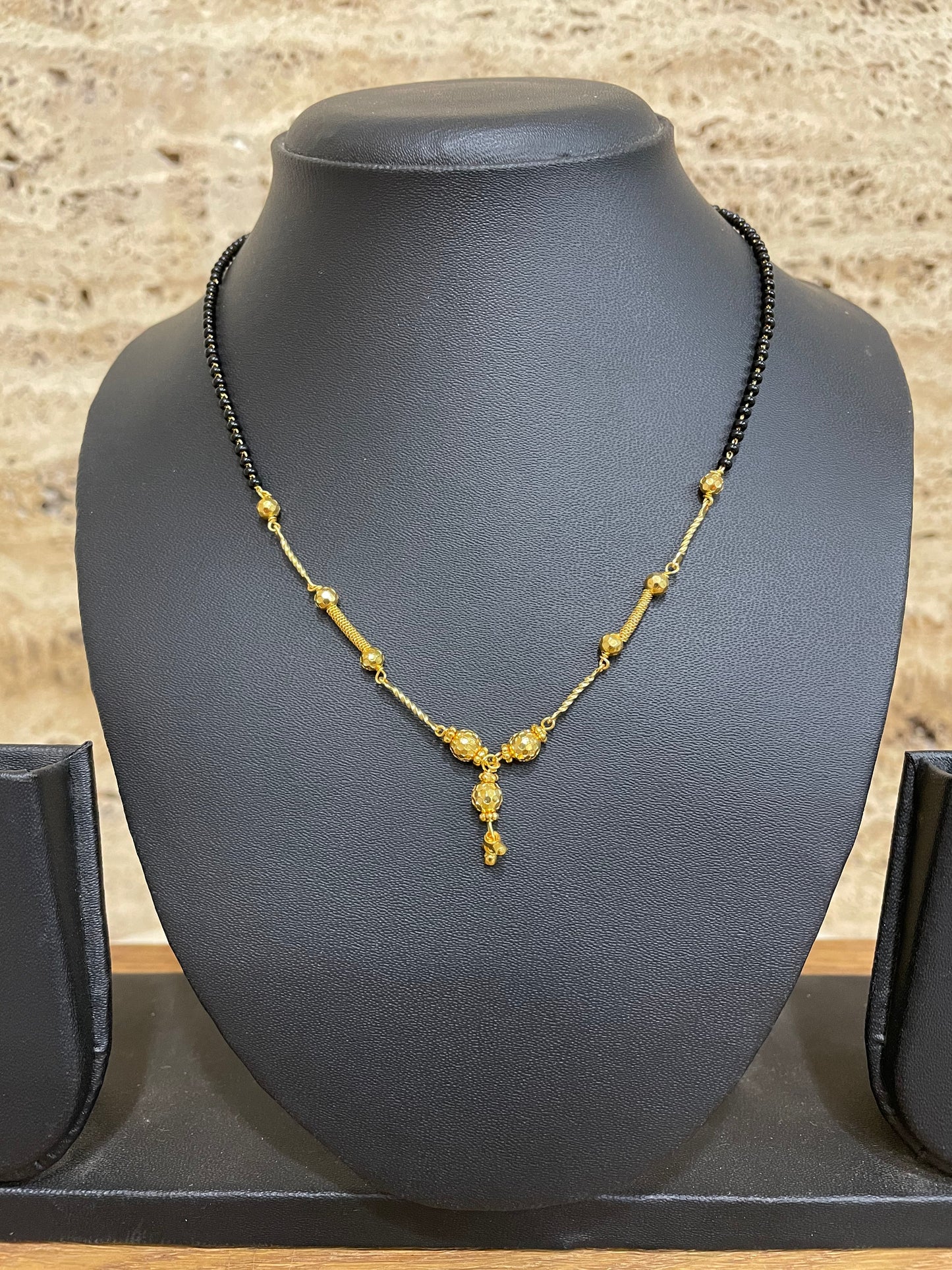 Short Mangalsutra