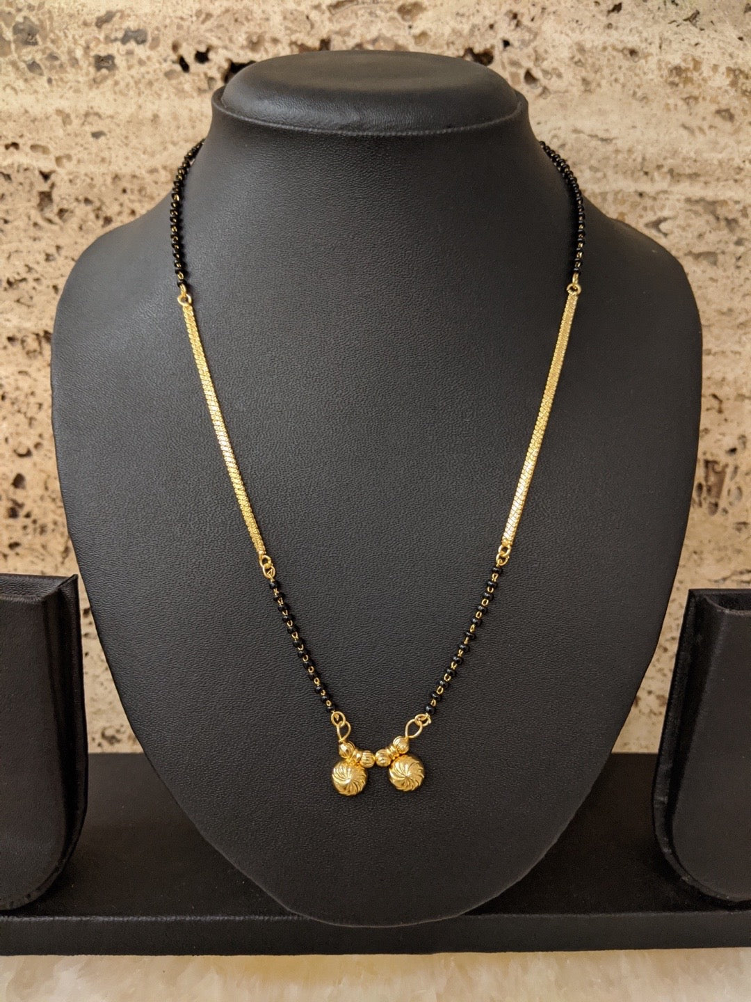 Short Mangalsutra Designs Gold Plated Latest 2 Vati Pendant Single Layer Gold Chain Mangalsutra