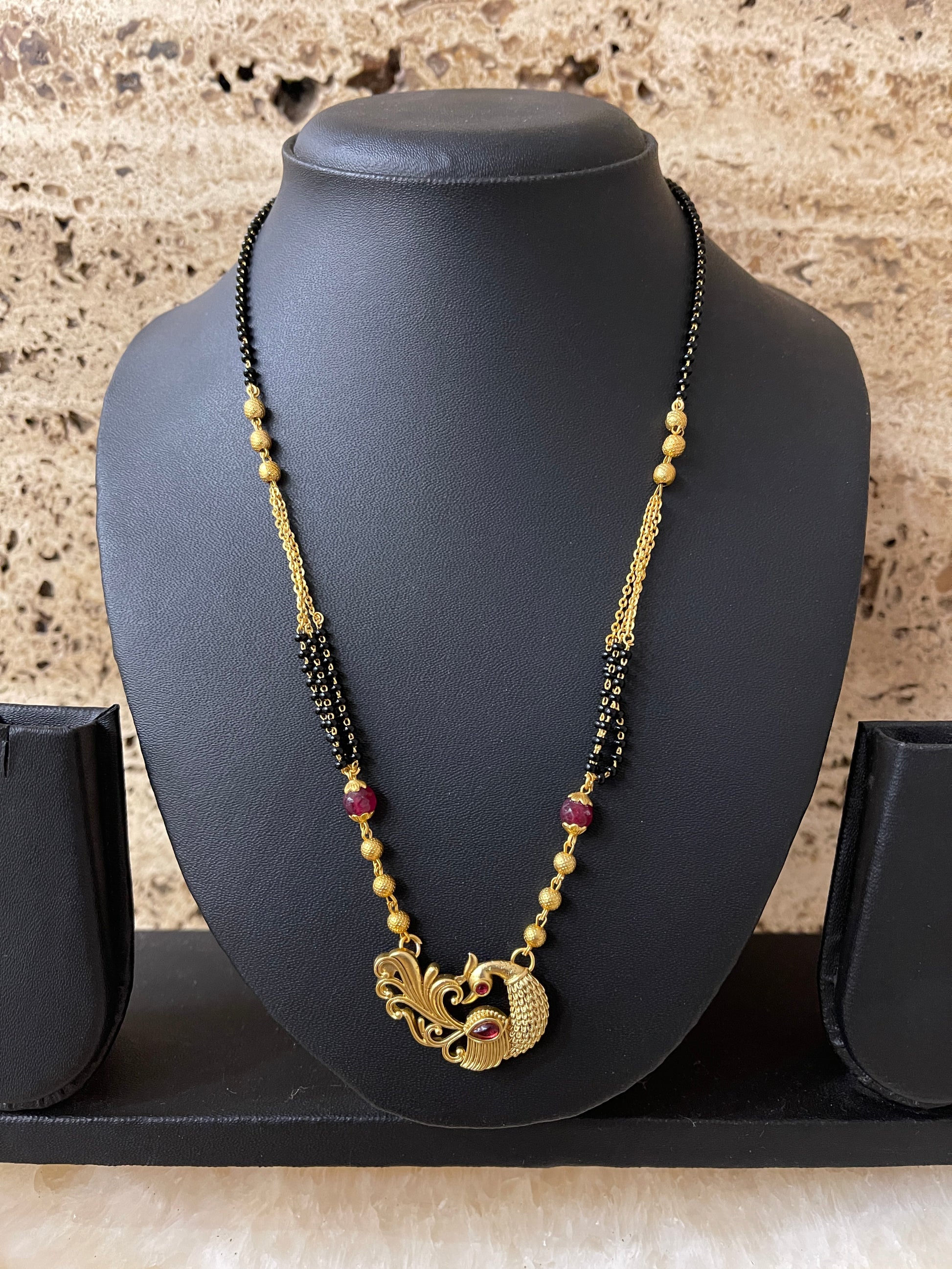 gold mangalsutra