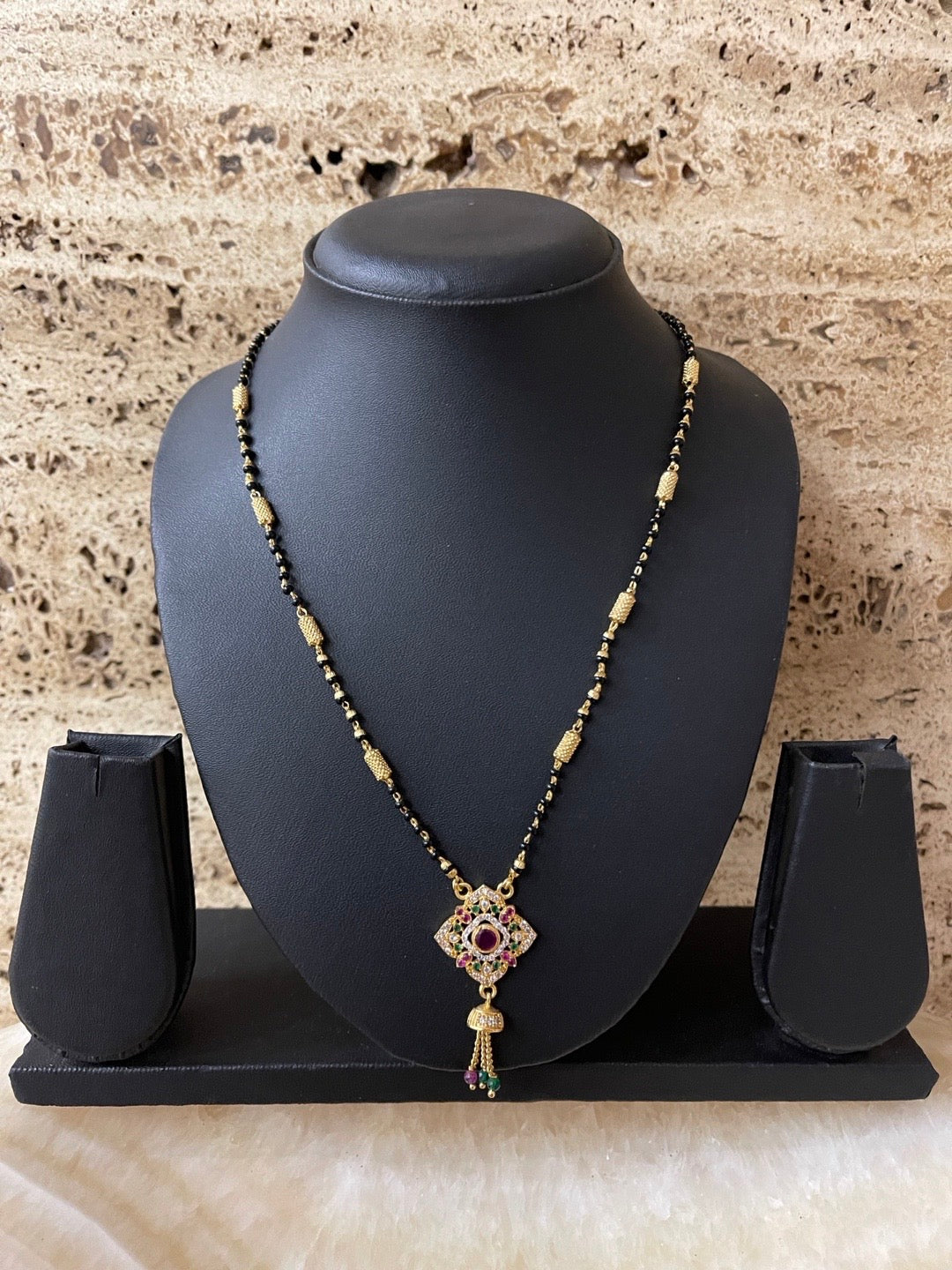 short mangalsutra designs in gold