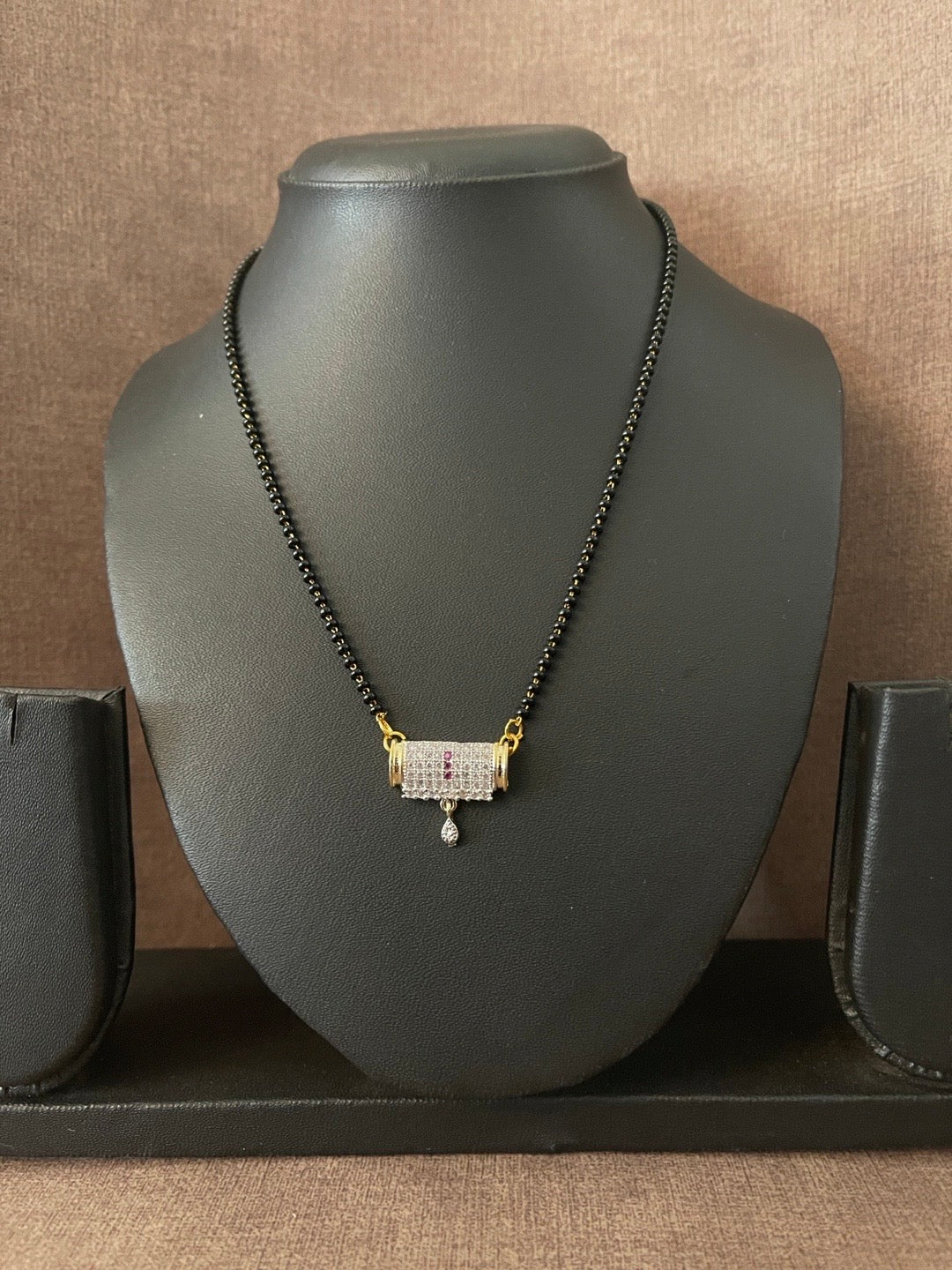 short gold mangalsutra designs latest