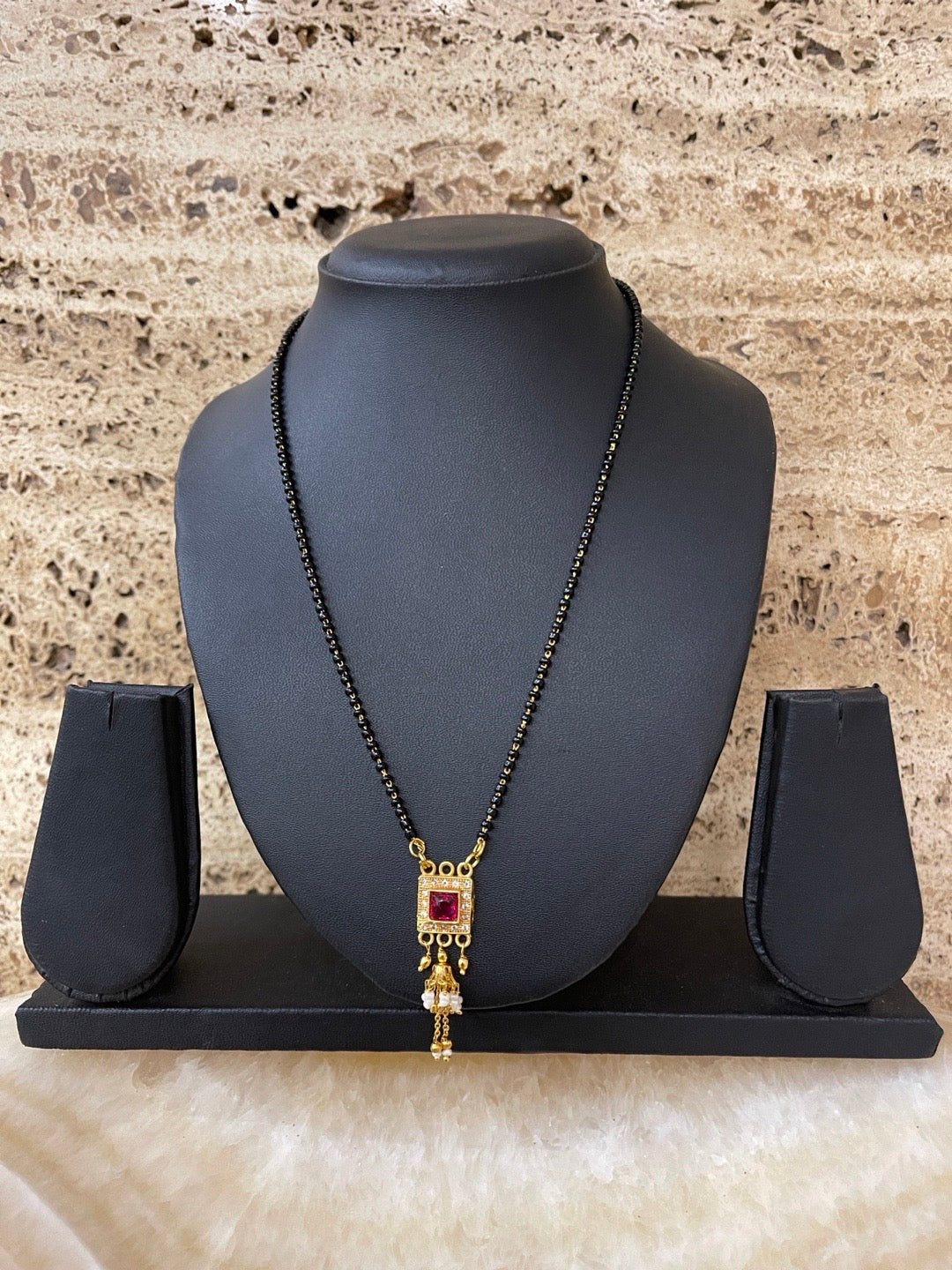 latest short mangalsutra design