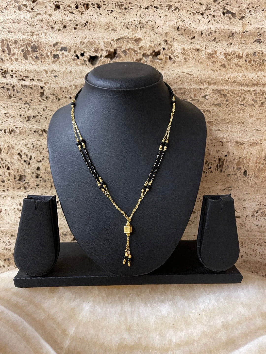 short gold mangalsutra designs latest