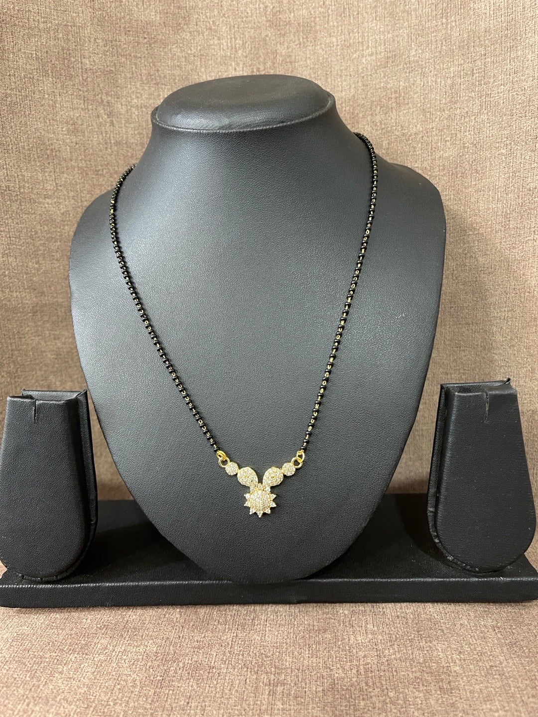 short mangalsutra designs