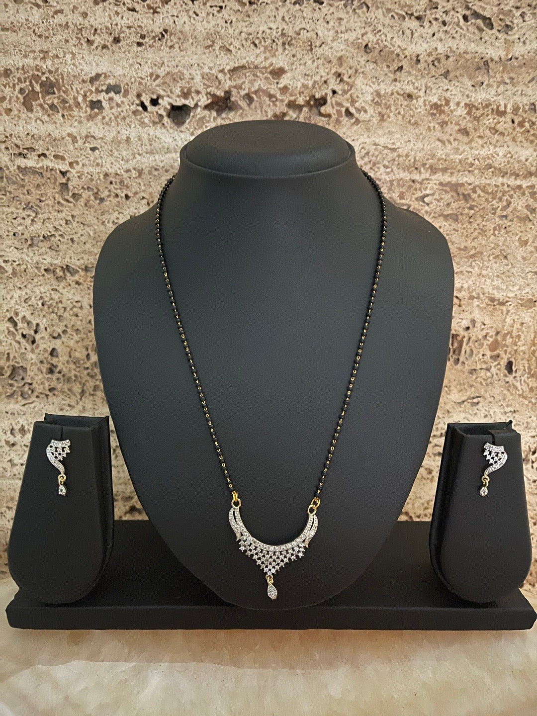 Short Mangalsutra designs