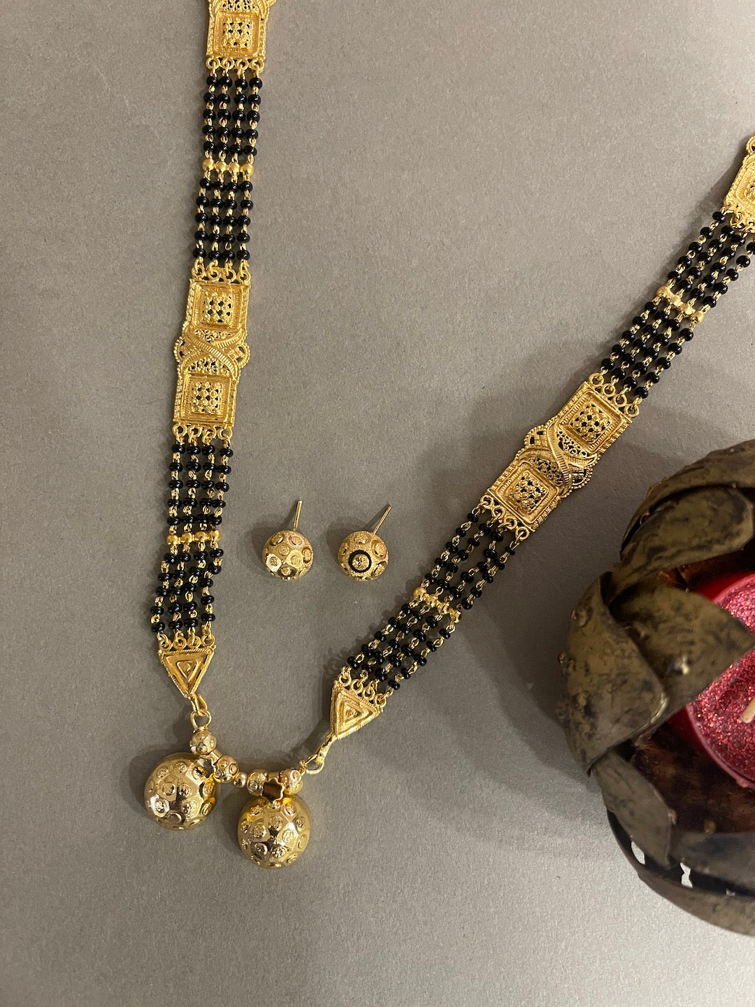 Buy Gold Mangalsutras Designs Online Latest Designs at Best