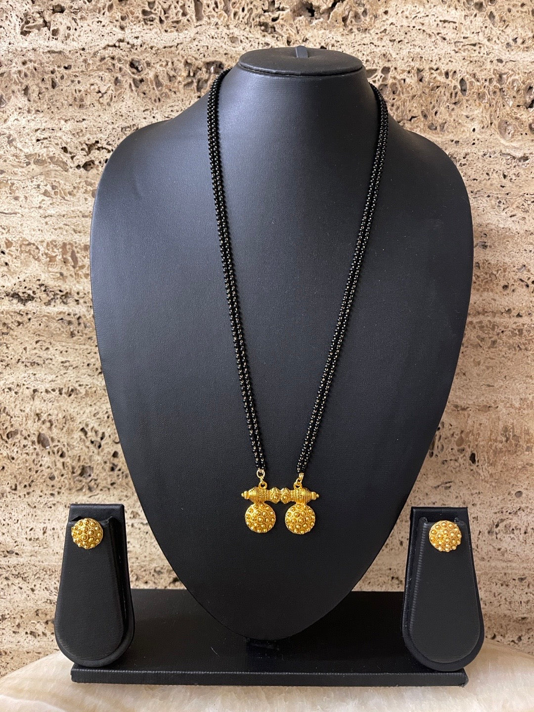 Long Vati Mangalsutra Set With Earrings