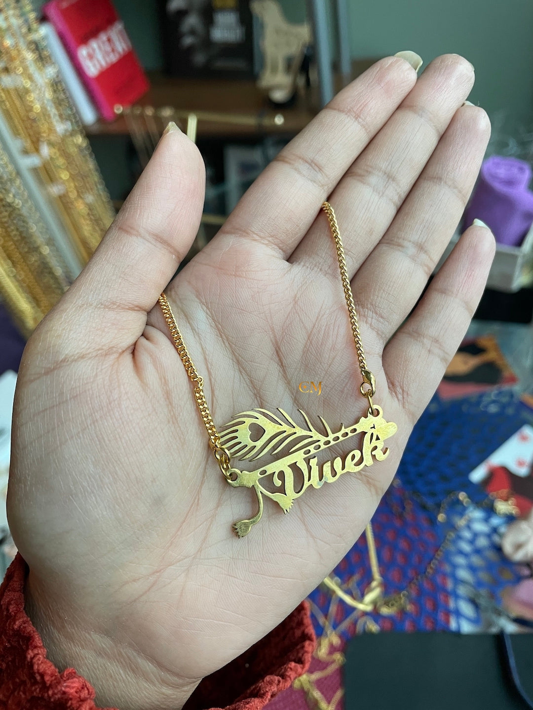 name pendant design