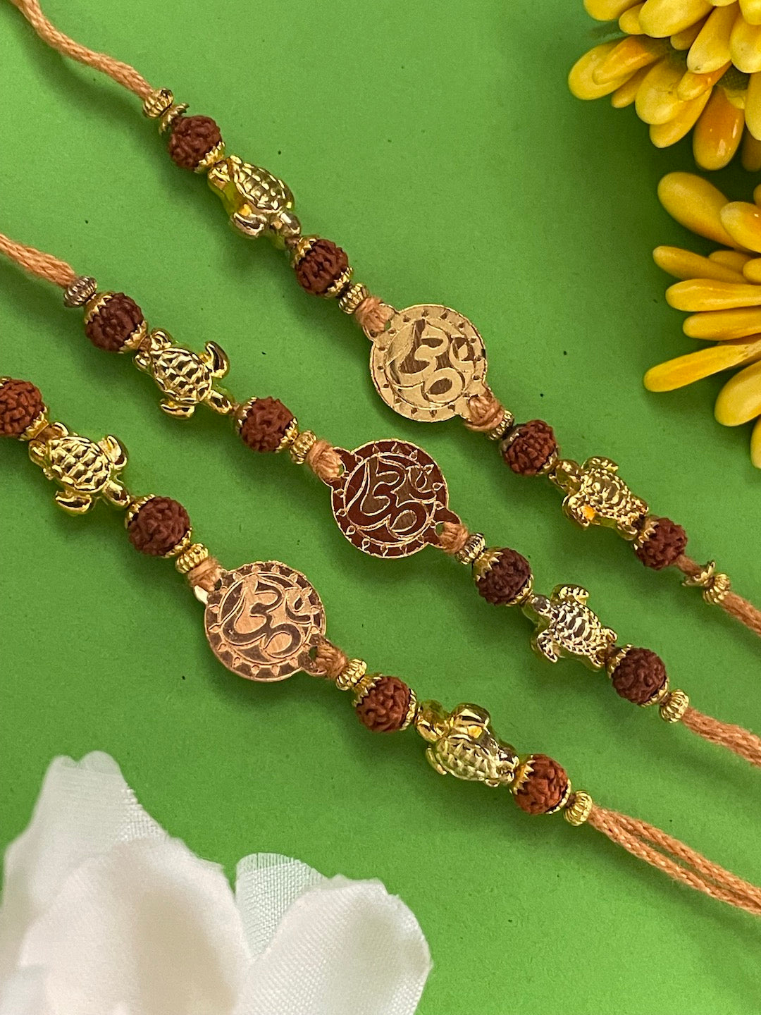 Rakhis