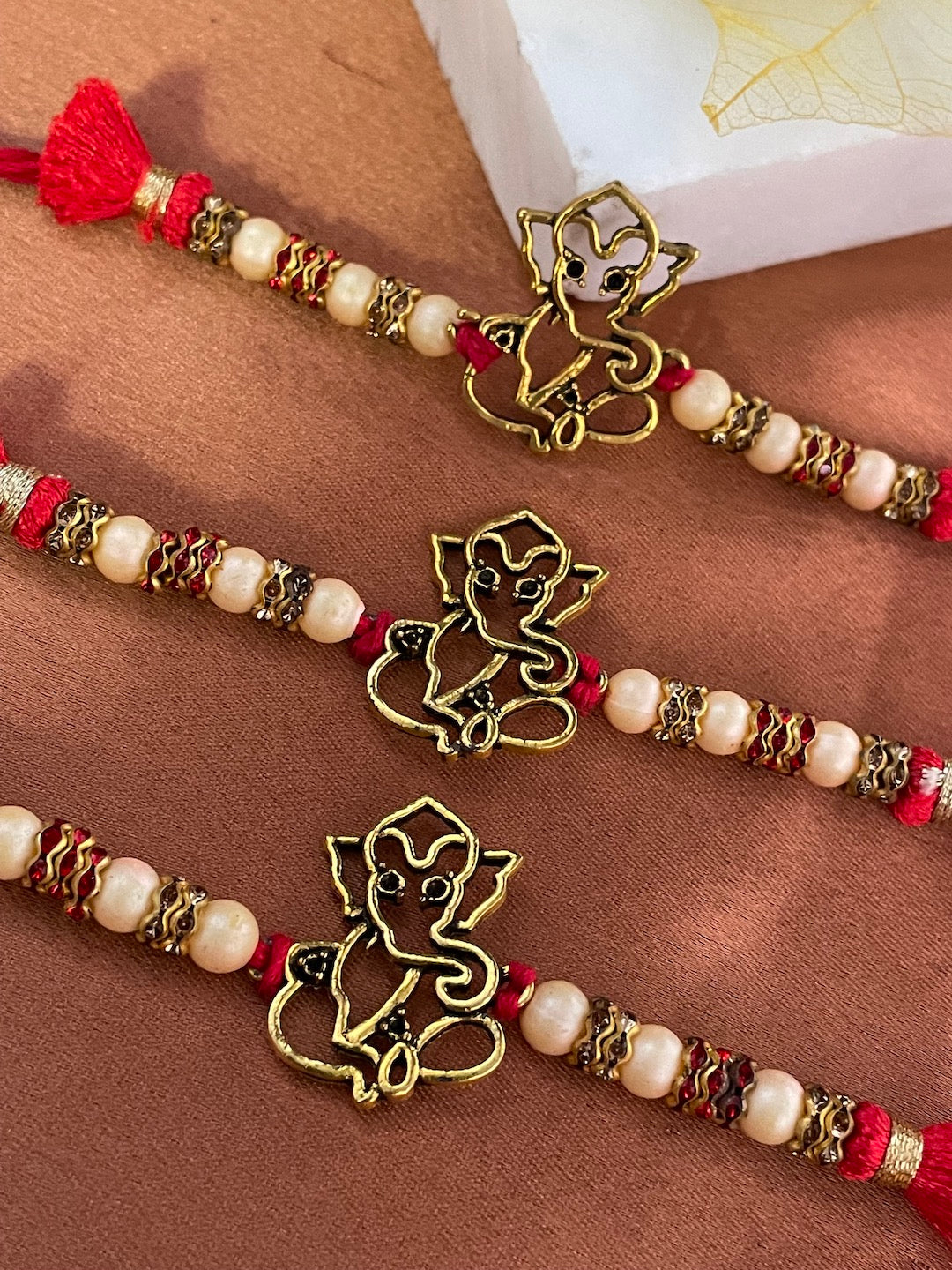 Rakhis