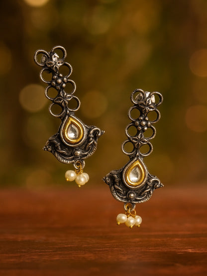 Stud Earring Flower Drop Design With Pearl Design
