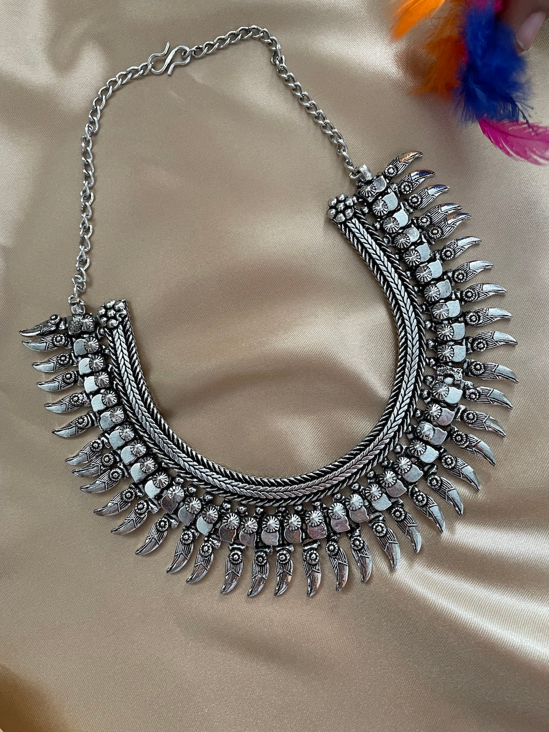 Silver Choker Necklace Leaf Design