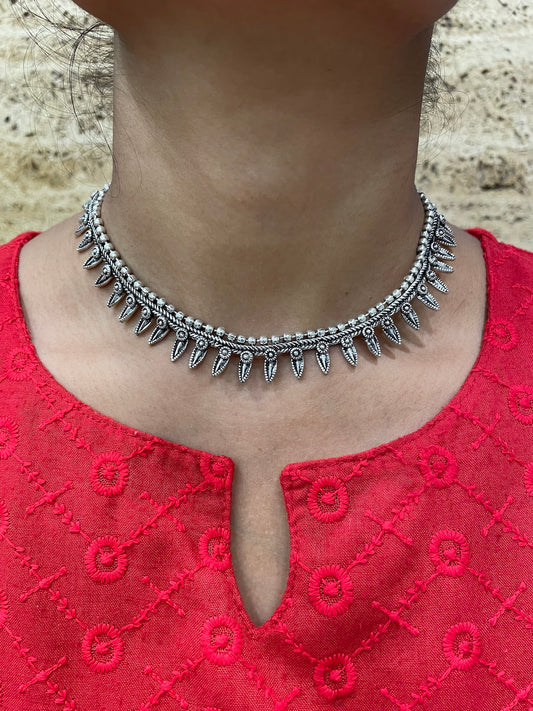 Silver Choker Necklace Leaf Design