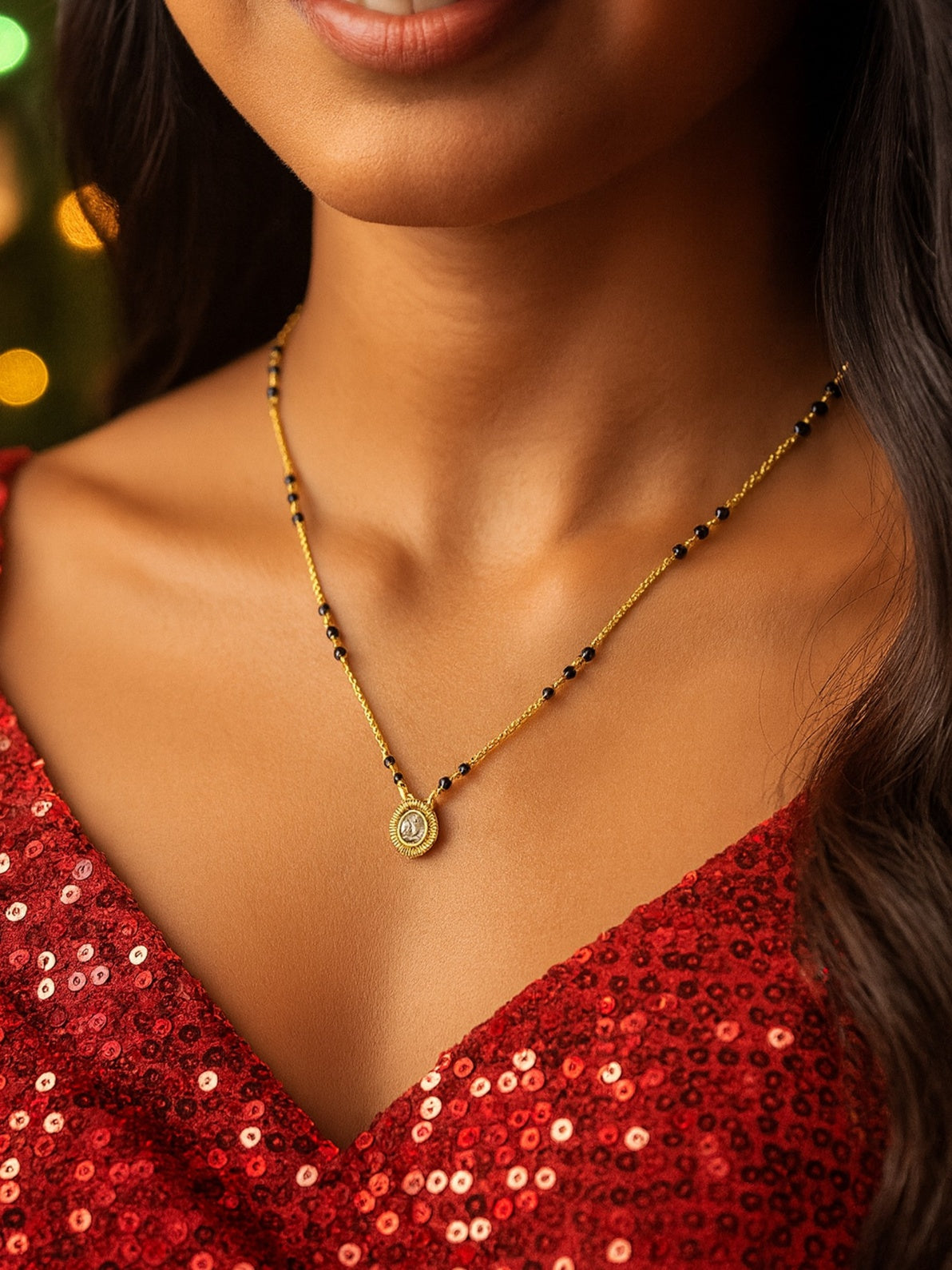 Kundan & AD Oval Pendant Short Mangalsutra Design