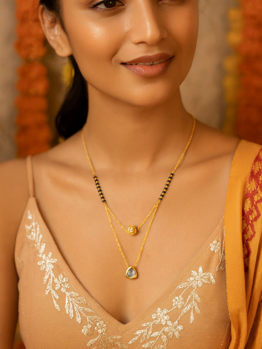 AD Ball/Kundan Pendant Short Mangalsutra Design